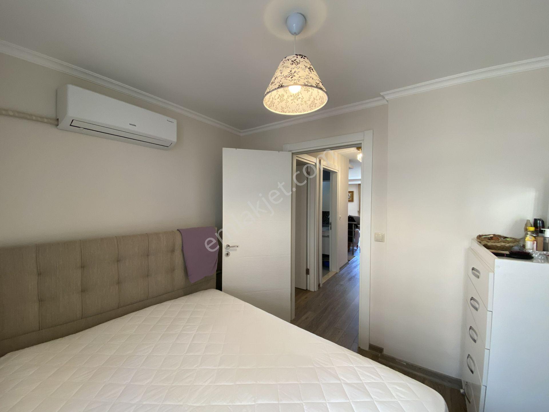 Çeşme Marina Yakını 3 0da 2 Salon Kapalı Şık Verandalı Satılık Dubleks Lüks Daire - Görsel 20
