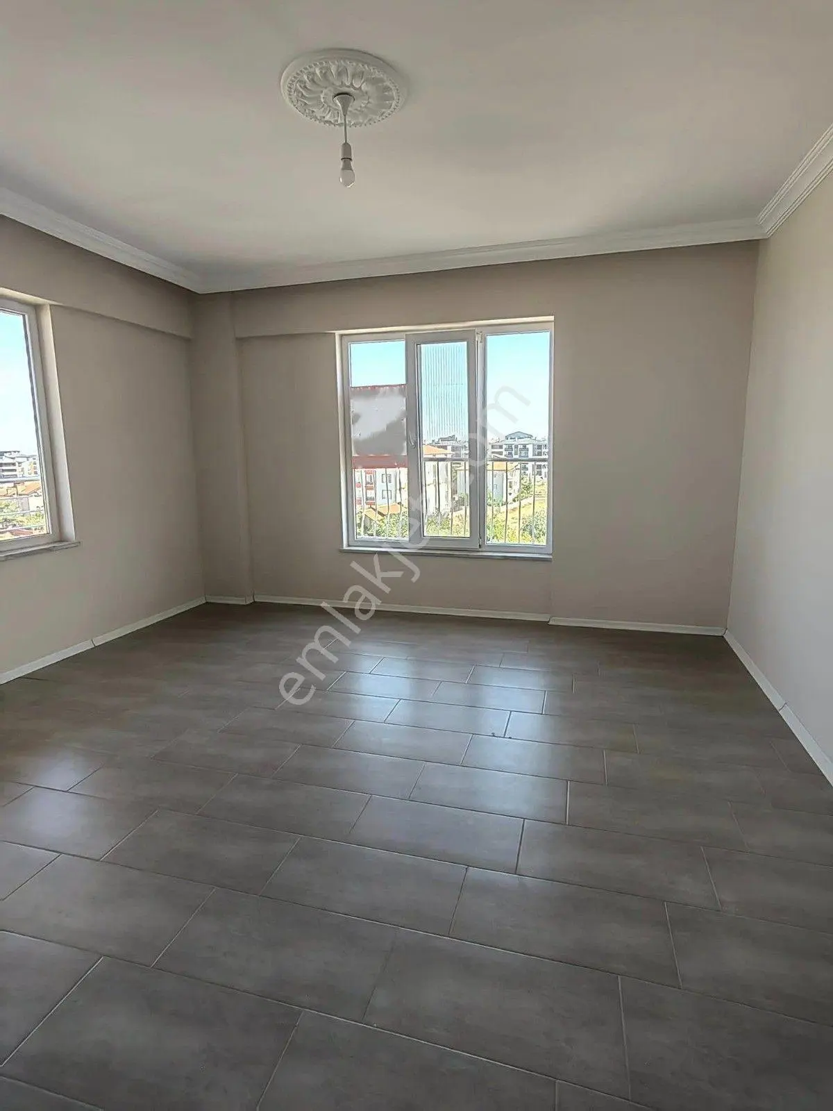 Akçay Emlak'tan Akşehir Yarenler Yunus Emre Cami Civarı Garajlı Asansörlü Satılık 3+1 Daire - Görsel 4