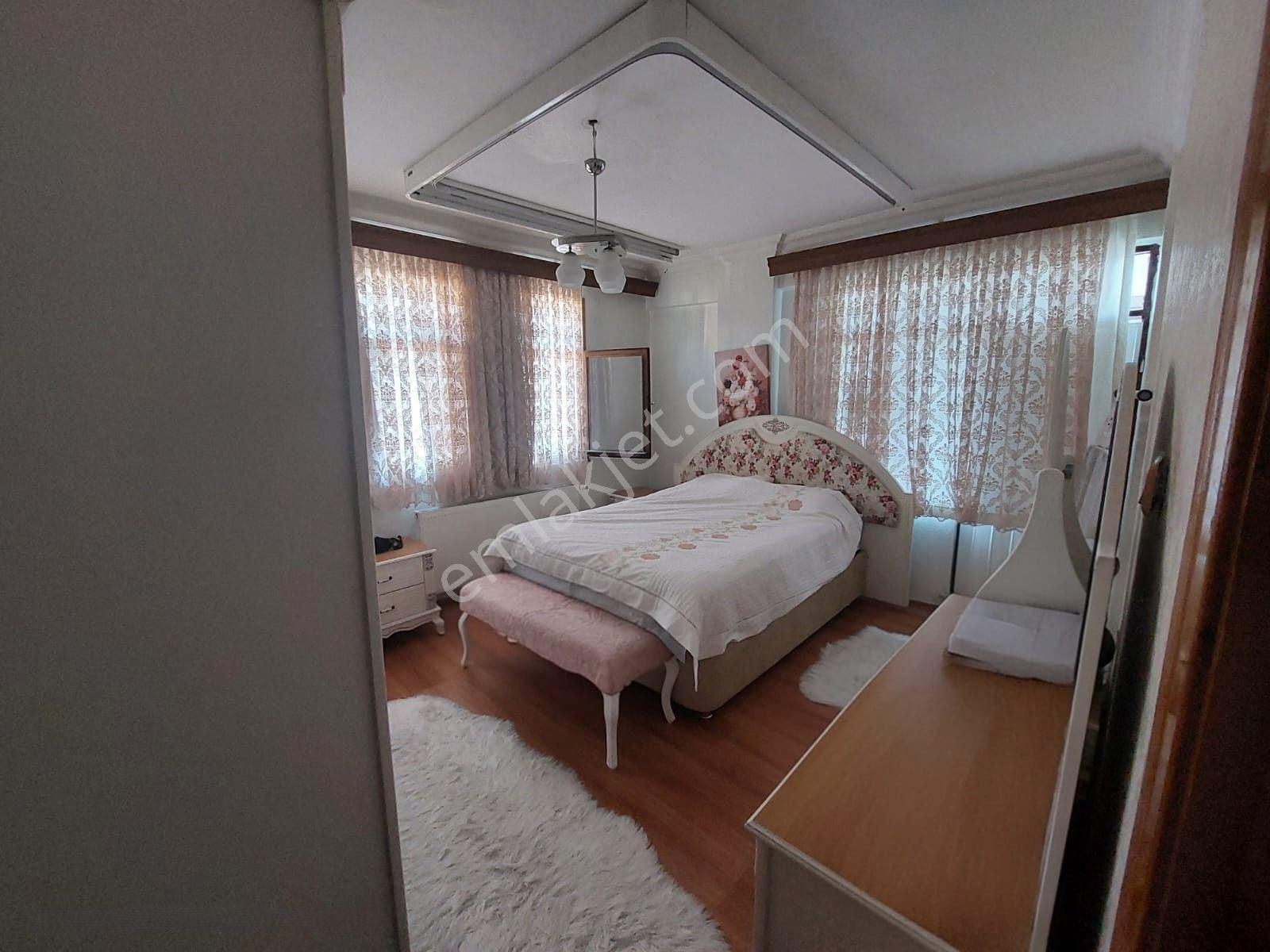 Altın Emlak Tan Geniş Ferah Aydınlık Ara Kat 3+1 Kiralık Daire - Görsel 13