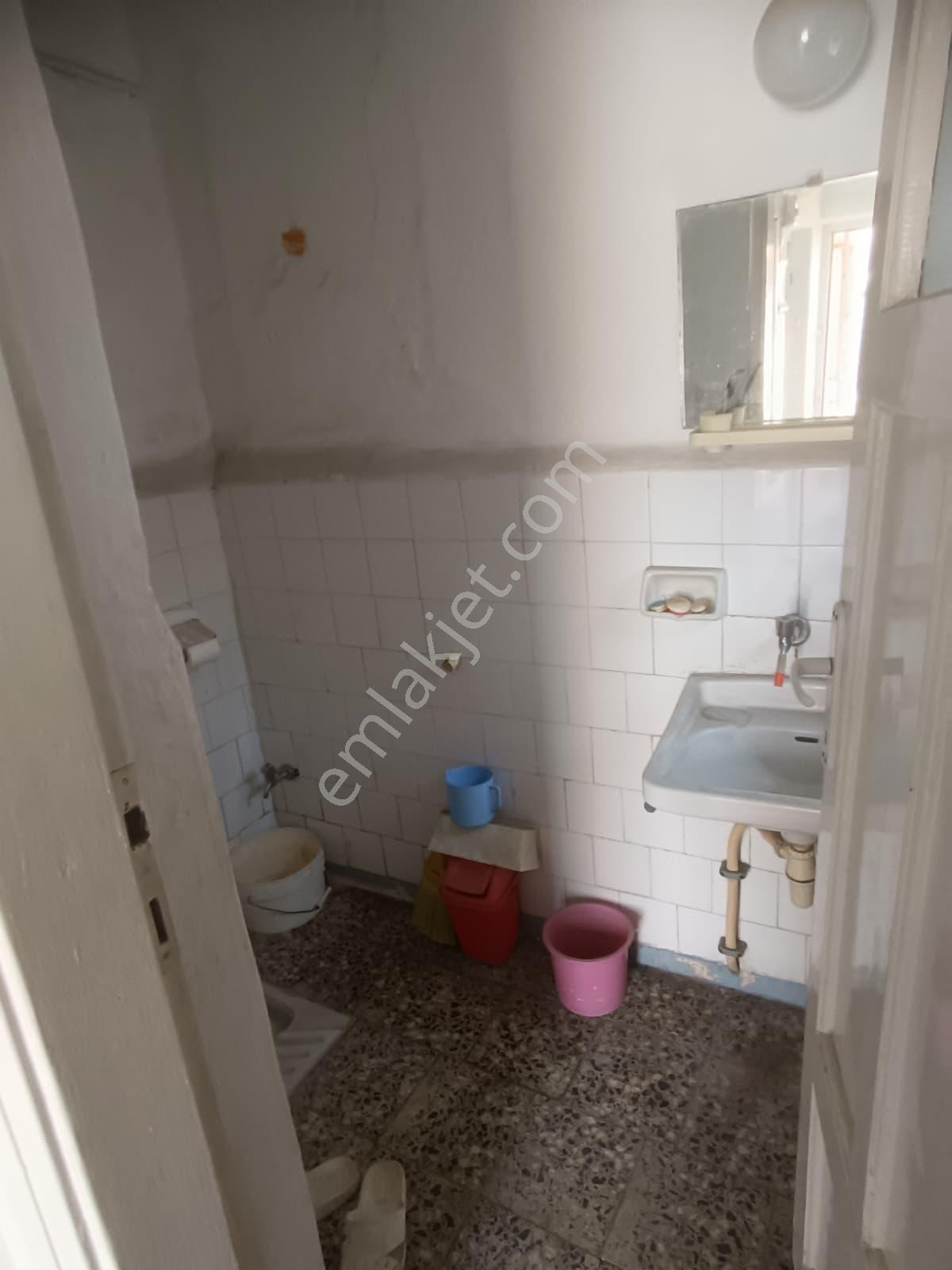 Century 21 Vizyondan Ertuğrulgazi Mah. Satılık 2+1 Müstakil Ev - Görsel 18