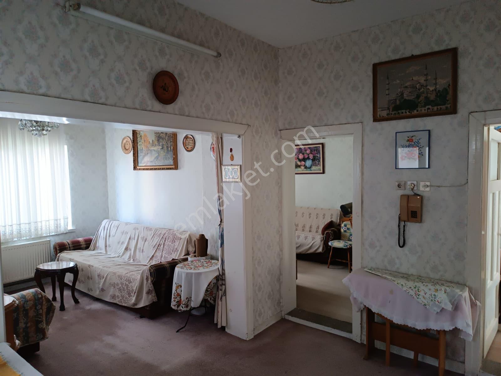 Century 21 Vizyondan Ertuğrulgazi Mah. Satılık 2+1 Müstakil Ev - Görsel 8