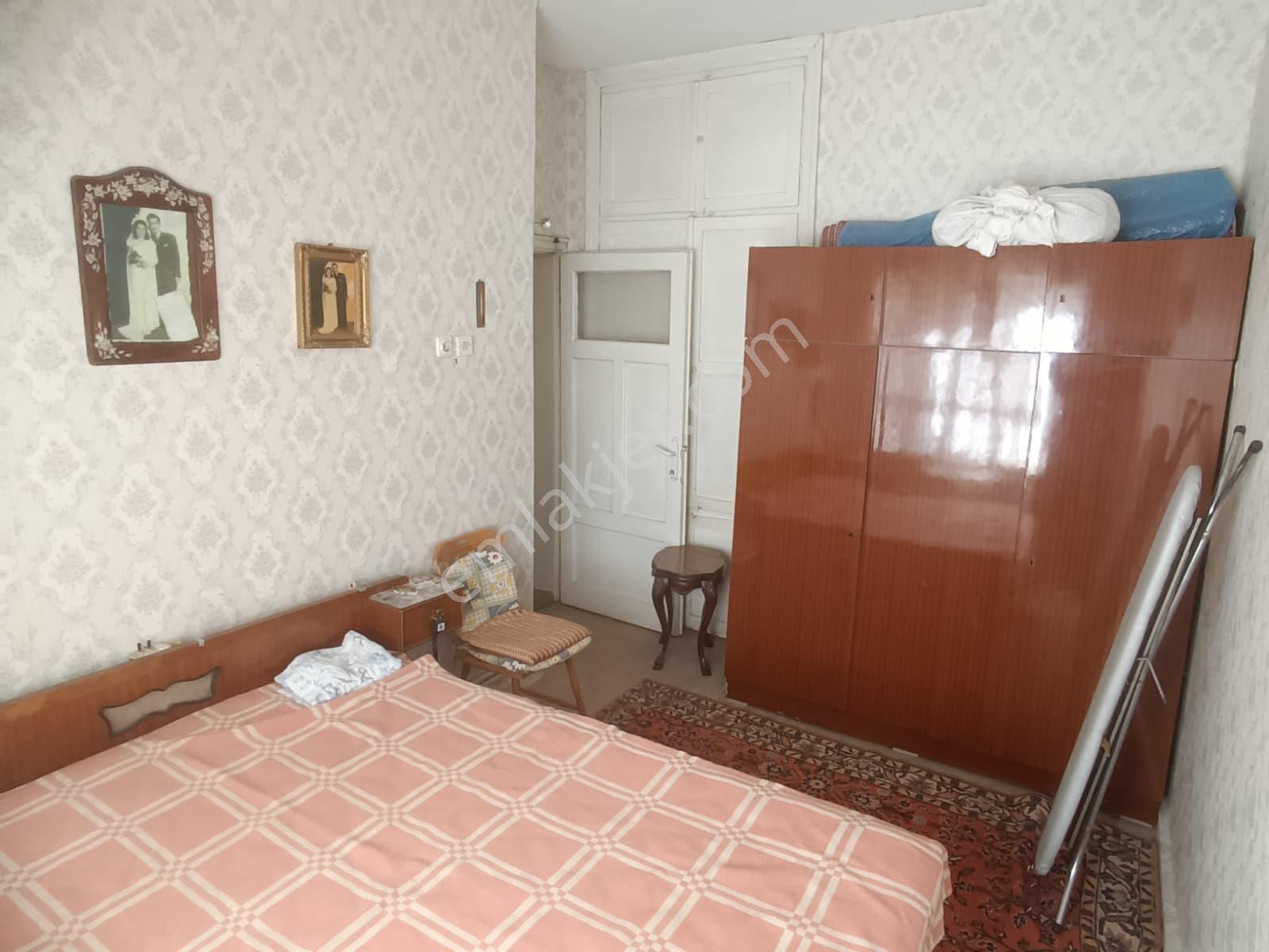 Century 21 Vizyondan Ertuğrulgazi Mah. Satılık 2+1 Müstakil Ev - Görsel 16