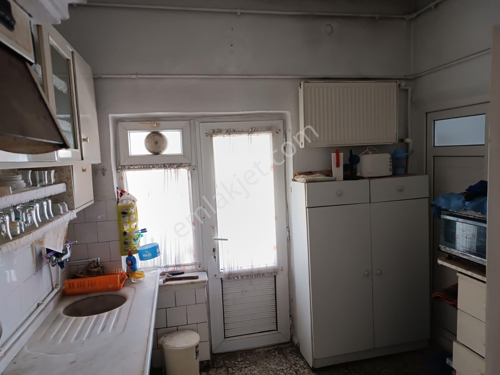 Century 21 Vizyondan Ertuğrulgazi Mah. Satılık 2+1 Müstakil Ev - Görsel 11