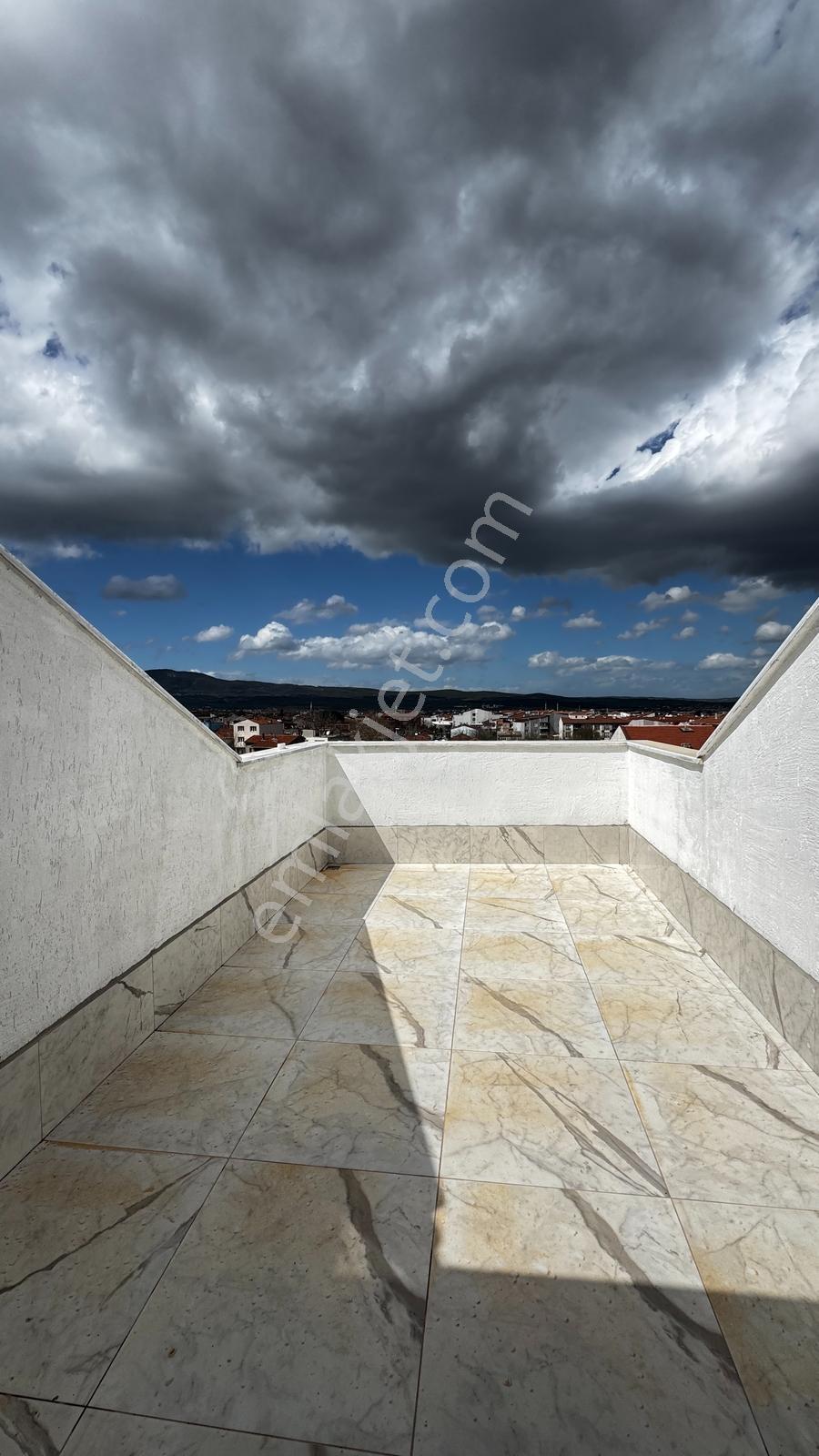 Satılık Güzel Konumda Sıfır Binada 140 M2 Dublex Daire - Görsel 24