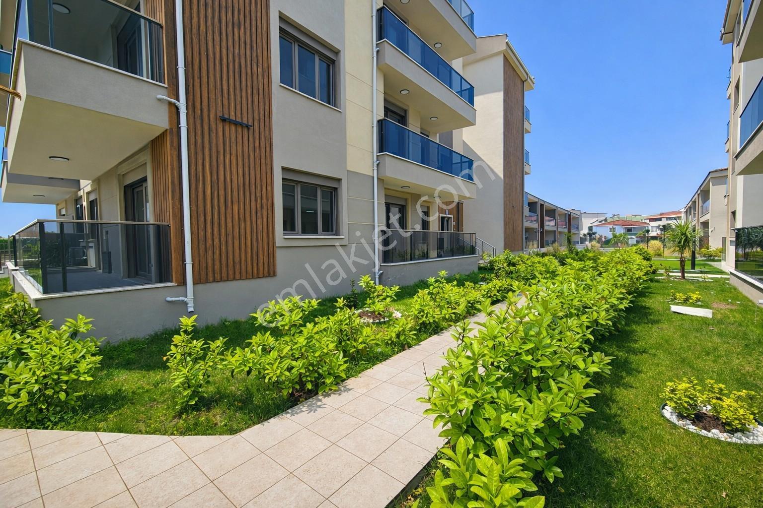 Altınova'da Butik Havuzlu Sitede 3+1 Lüks Satılık Daire - Görsel 10