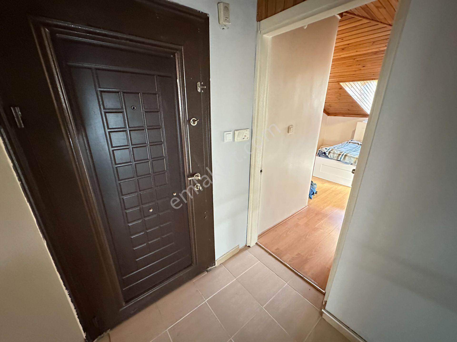 Remax Ümraniye Armağanevler Ayrı Giriş Satılık 3+1 Dubleks Daire - Görsel 21
