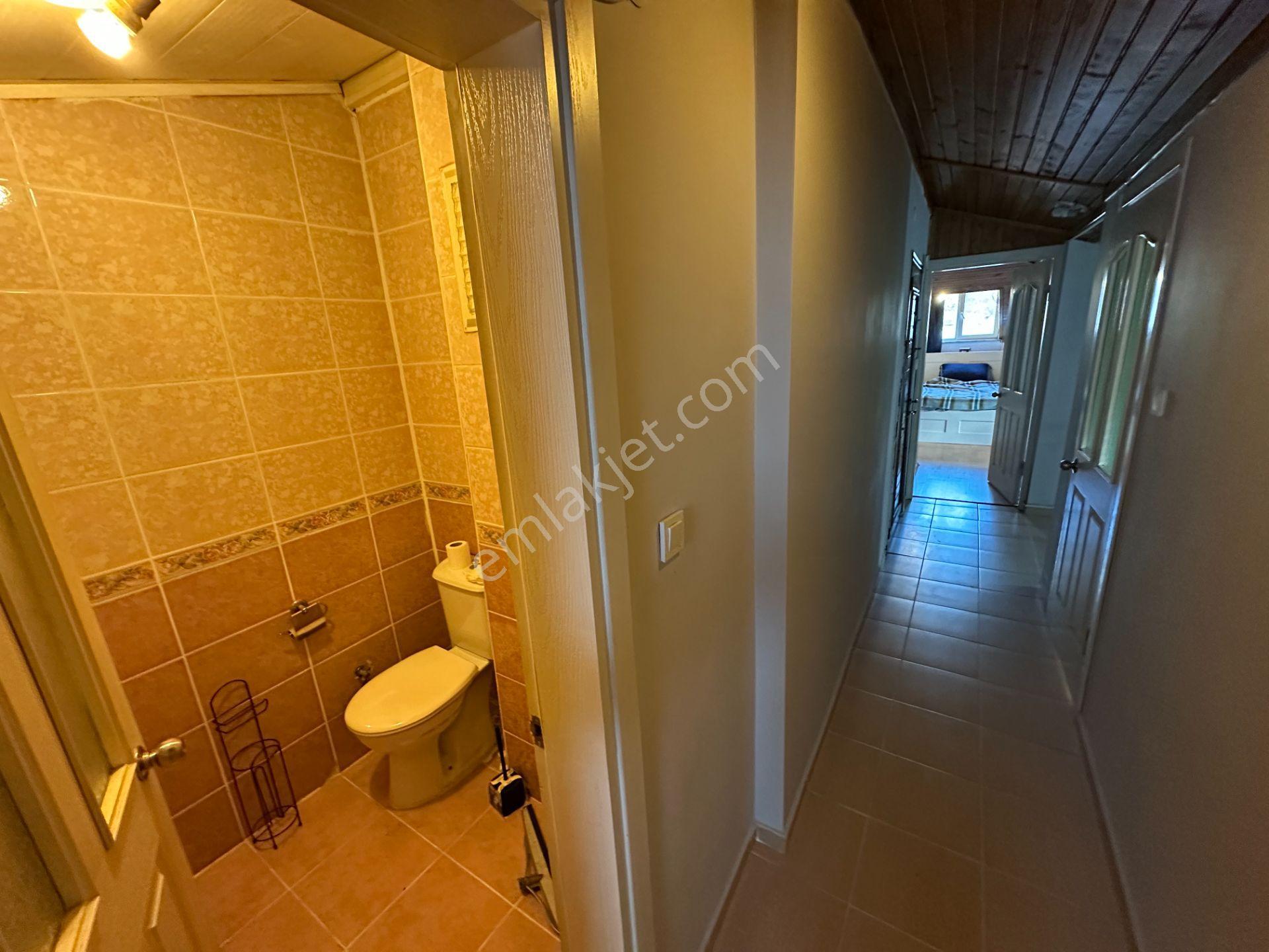 Remax Ümraniye Armağanevler Ayrı Giriş Satılık 3+1 Dubleks Daire - Görsel 16