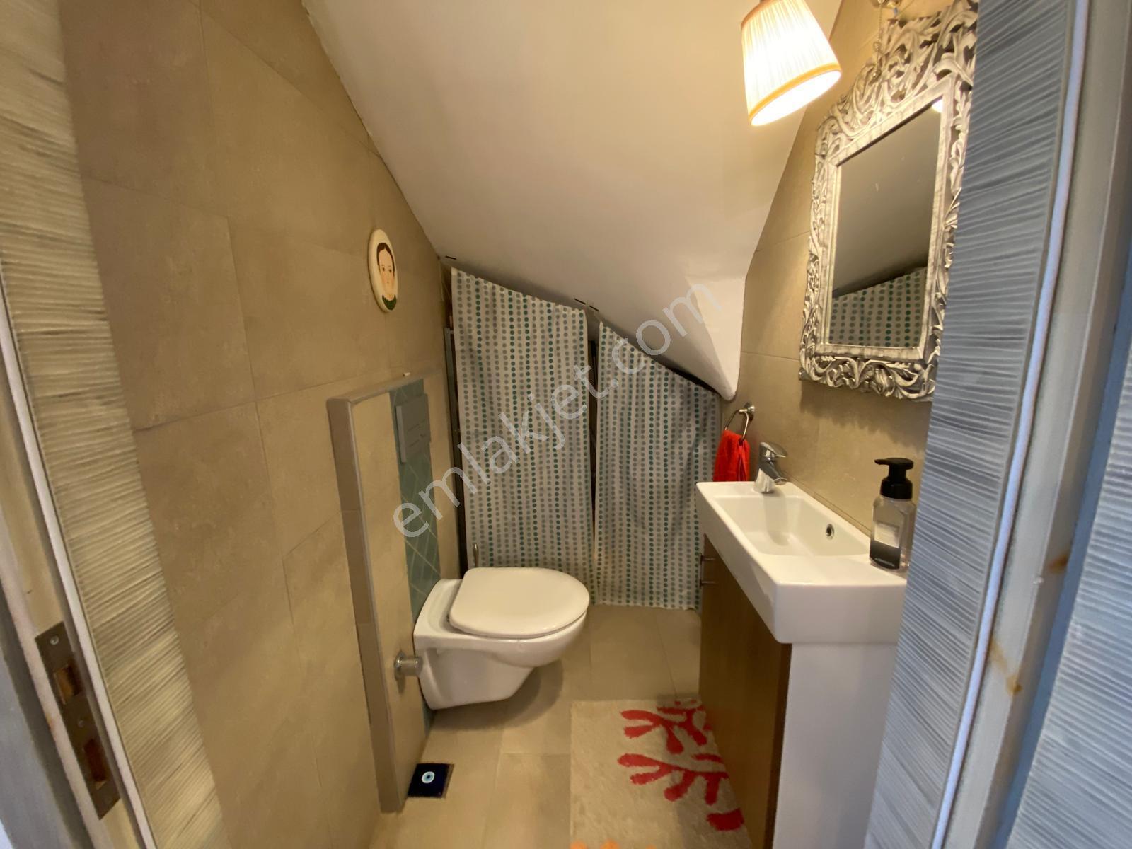 Alaçatı Hacımemiş'de Kiralık Müstakil Havuzlu Müstakil 4+1 Lüks Taş Villa - Görsel 15