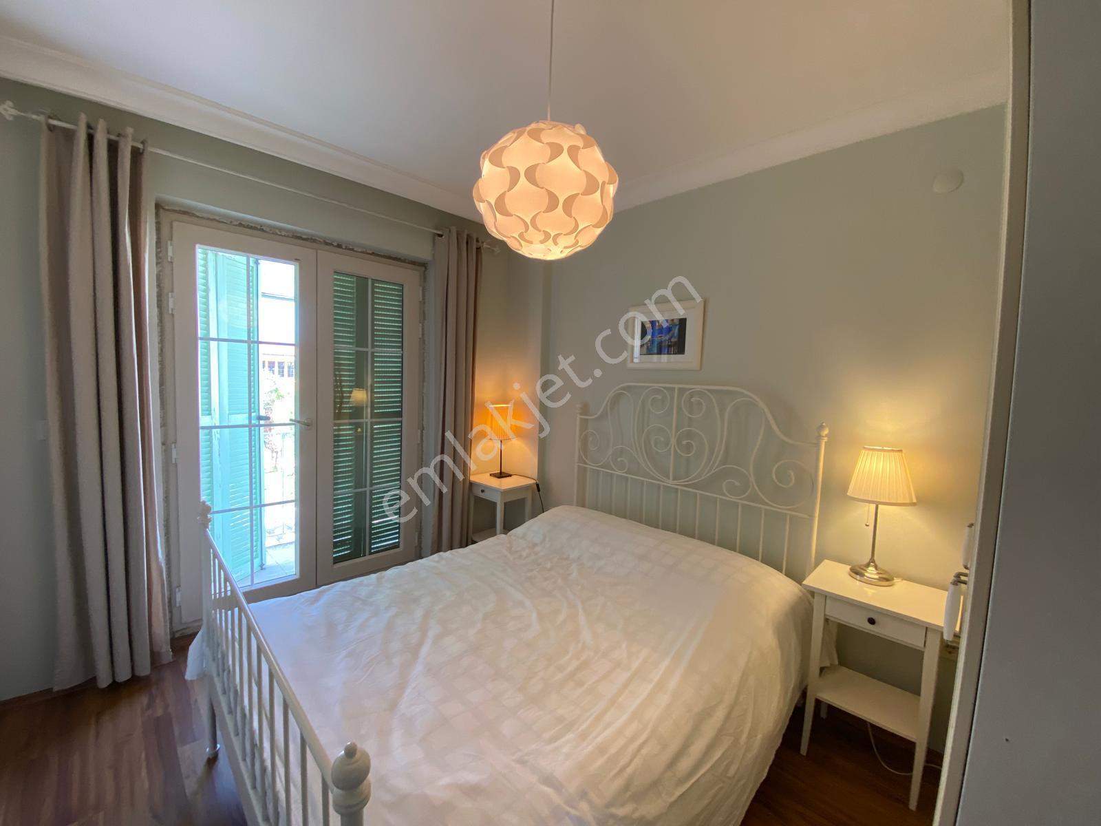 Alaçatı Hacımemiş'de Kiralık Müstakil Havuzlu Müstakil 4+1 Lüks Taş Villa - Görsel 24