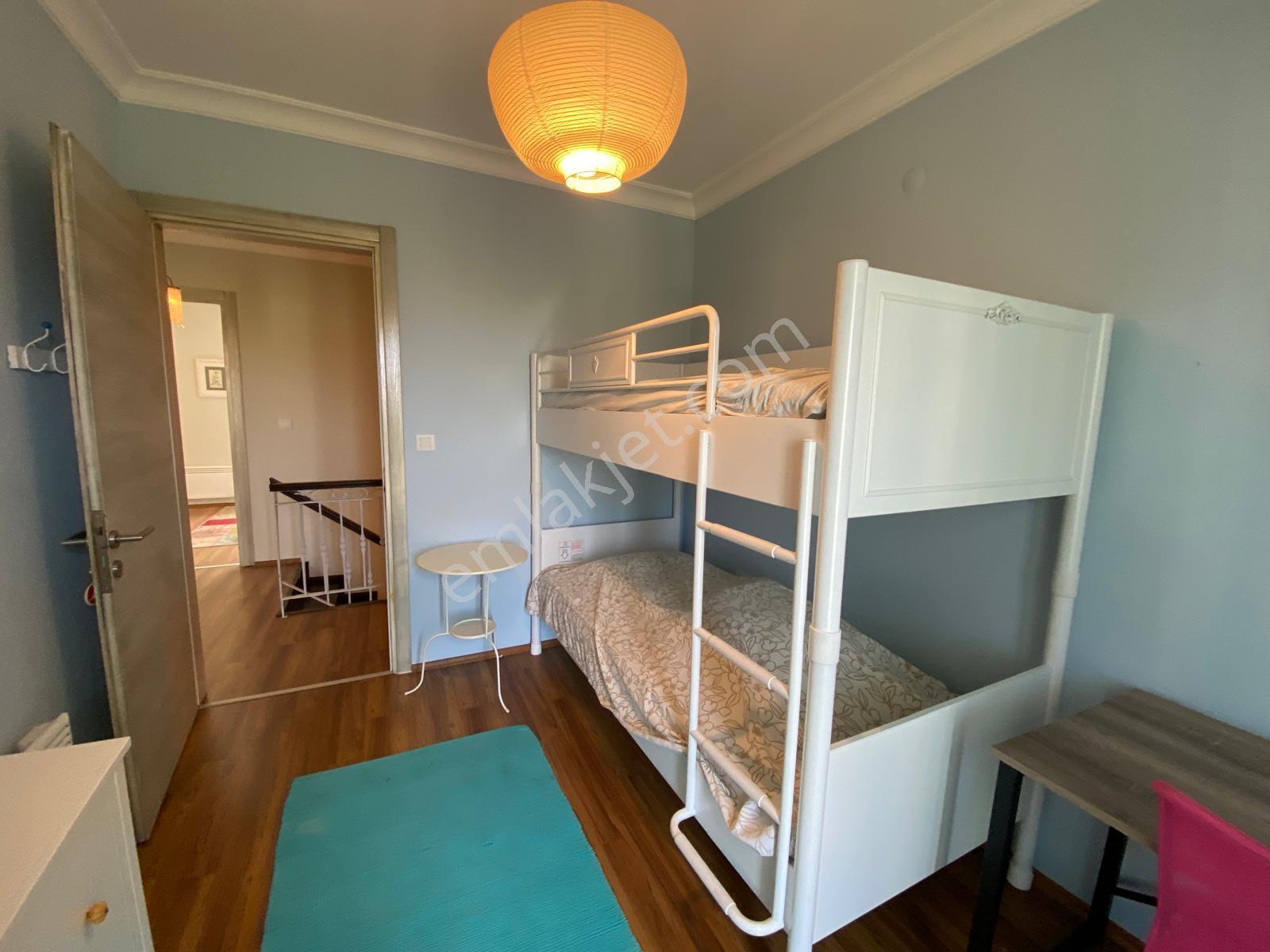 Alaçatı Hacımemiş'de Kiralık Müstakil Havuzlu Müstakil 4+1 Lüks Taş Villa - Görsel 21