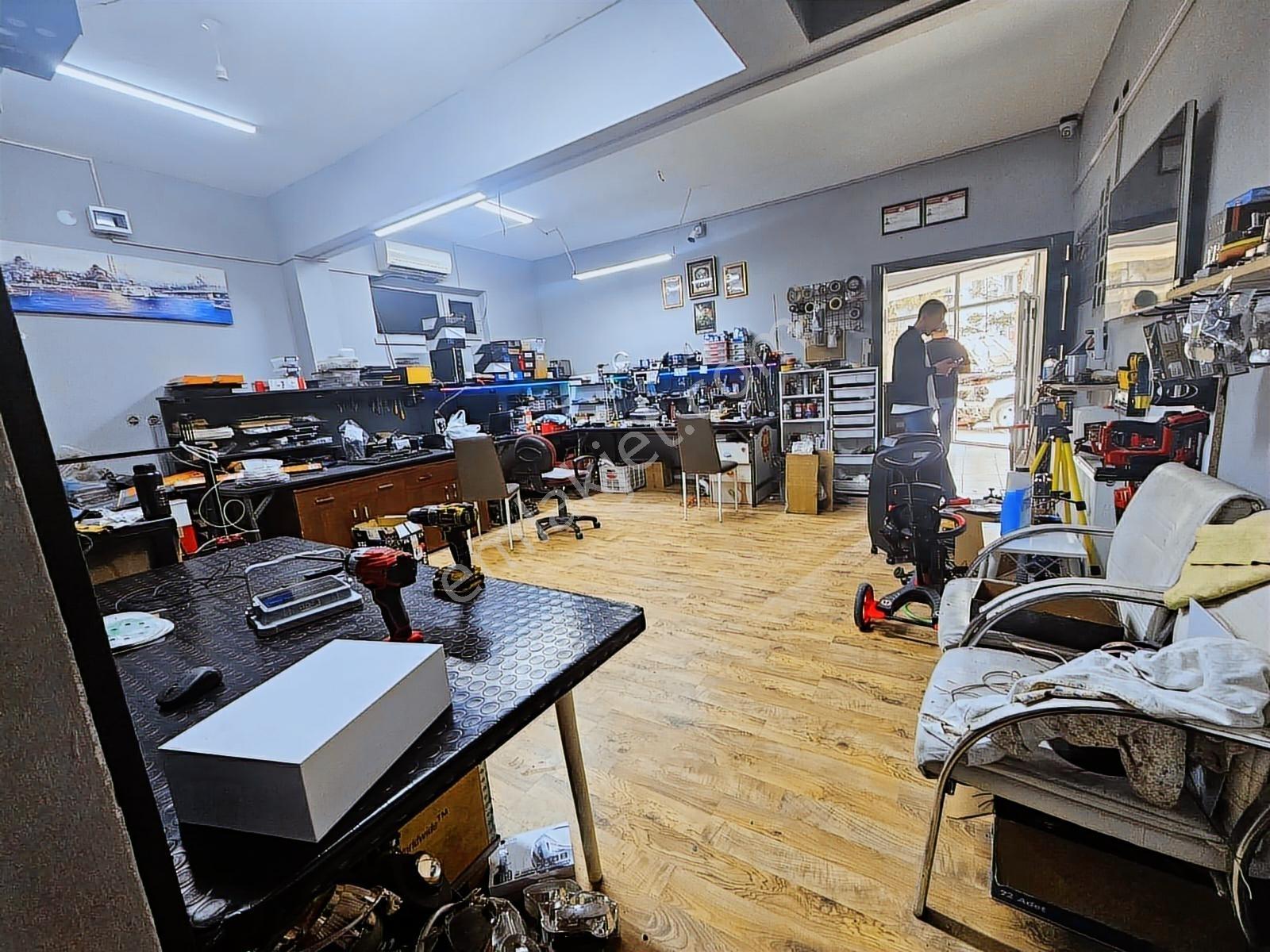 Piyade'de Cadde Üzeri Kiracılı Depolu 120m2 Dükkan - Görsel 9
