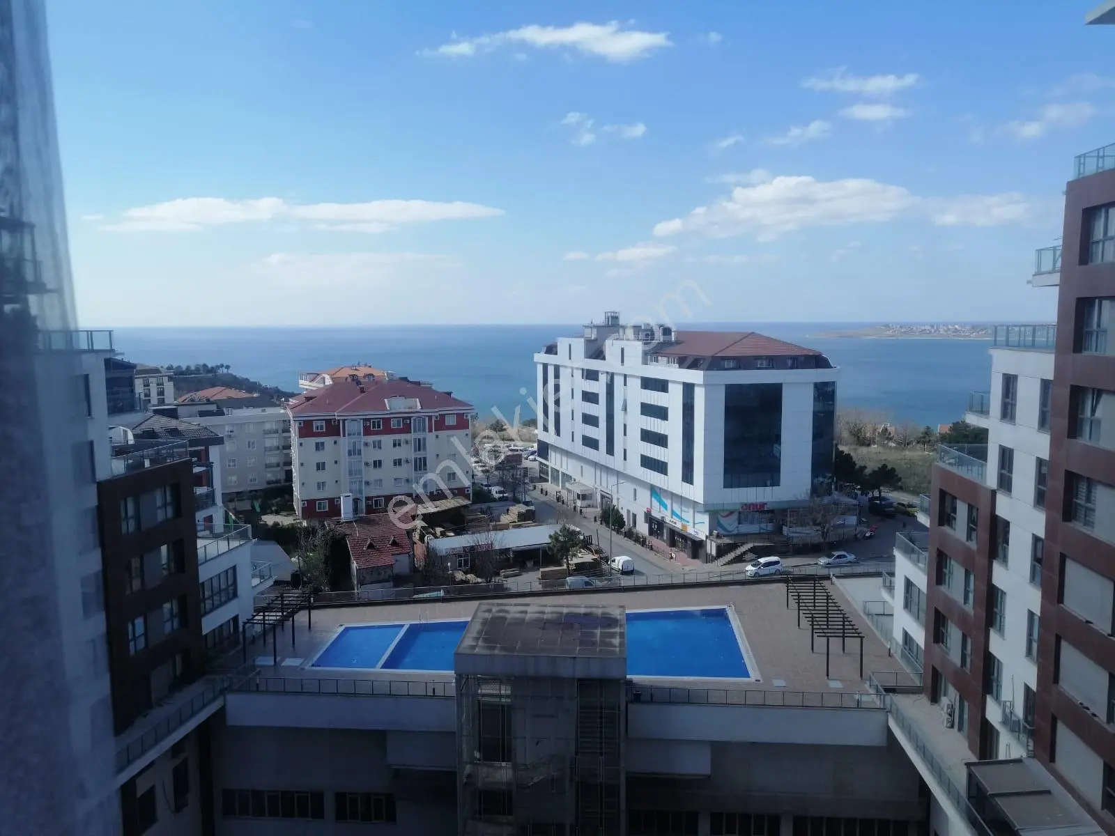 Büyükçekmece Pınartepe Mah Site İçi Deniz Manzaralı Satılık