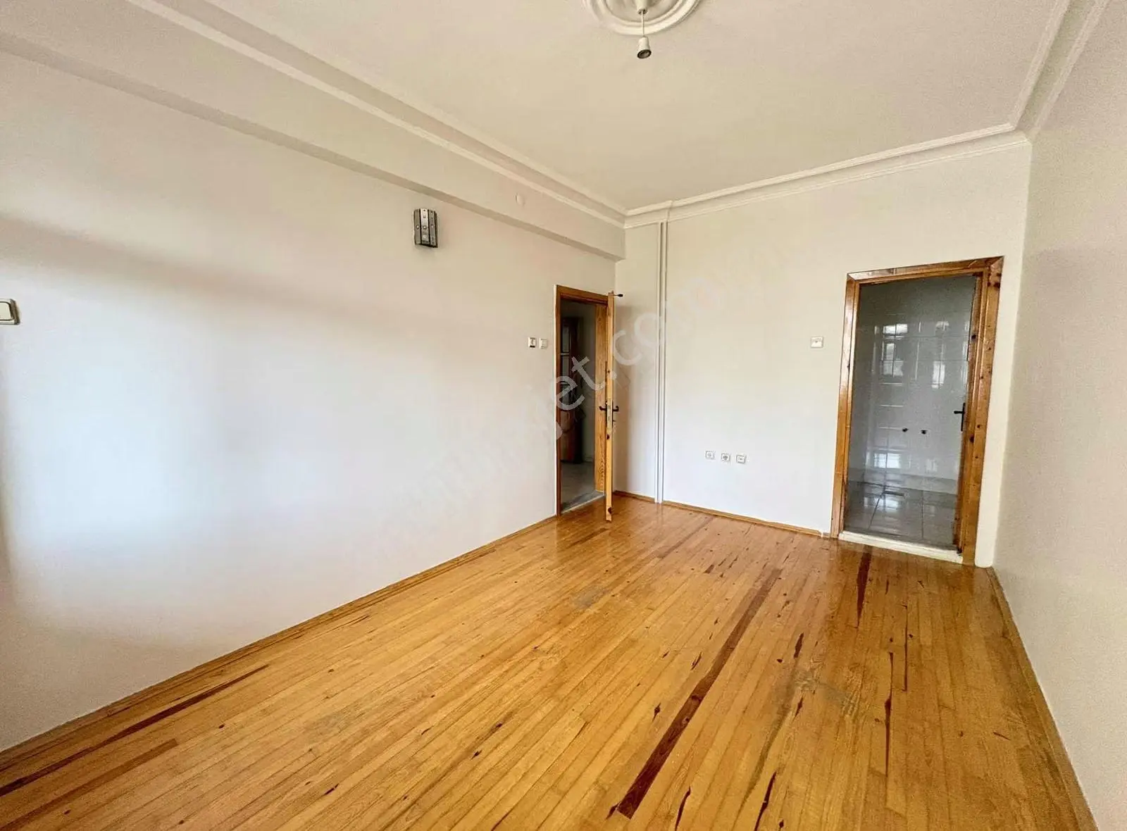 Özlemyardımcı'dan Hüsamettin Çelebi'de Kiralık Arakat 3+1 Daire - Görsel 2