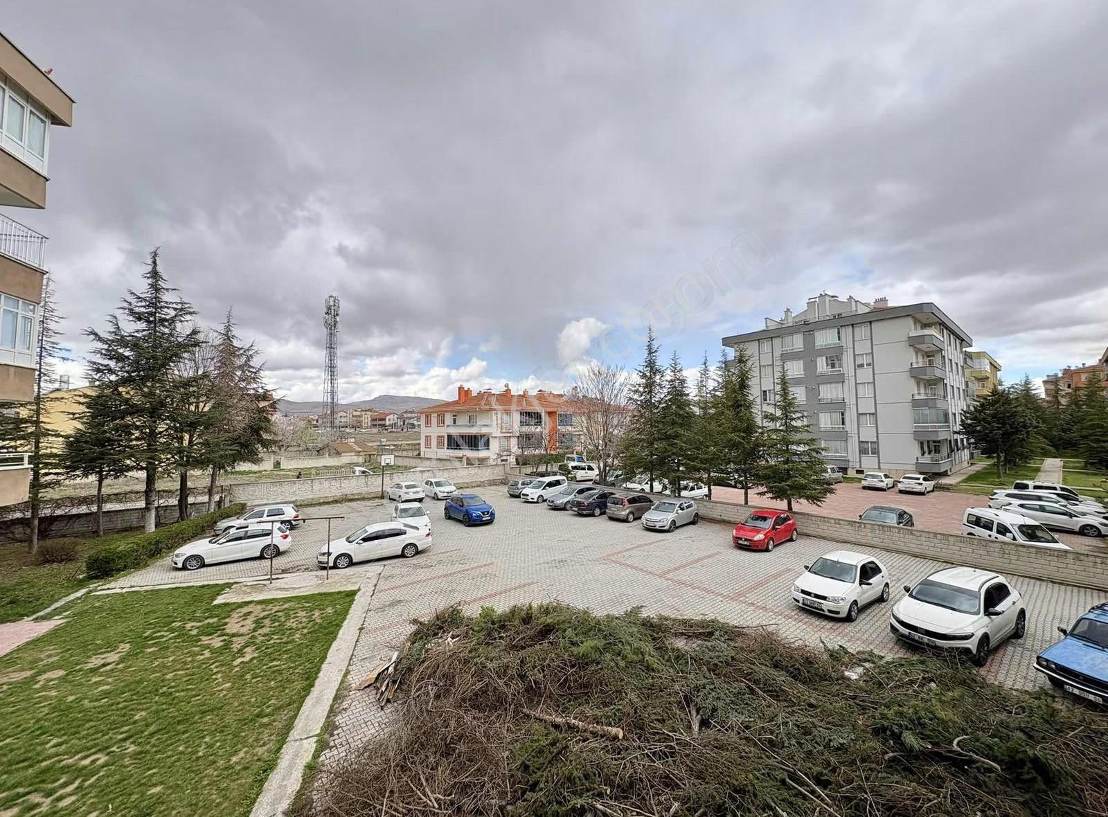 Özlemyardımcı'dan Hüsamettin Çelebi'de Kiralık Arakat 3+1 Daire - Görsel 7