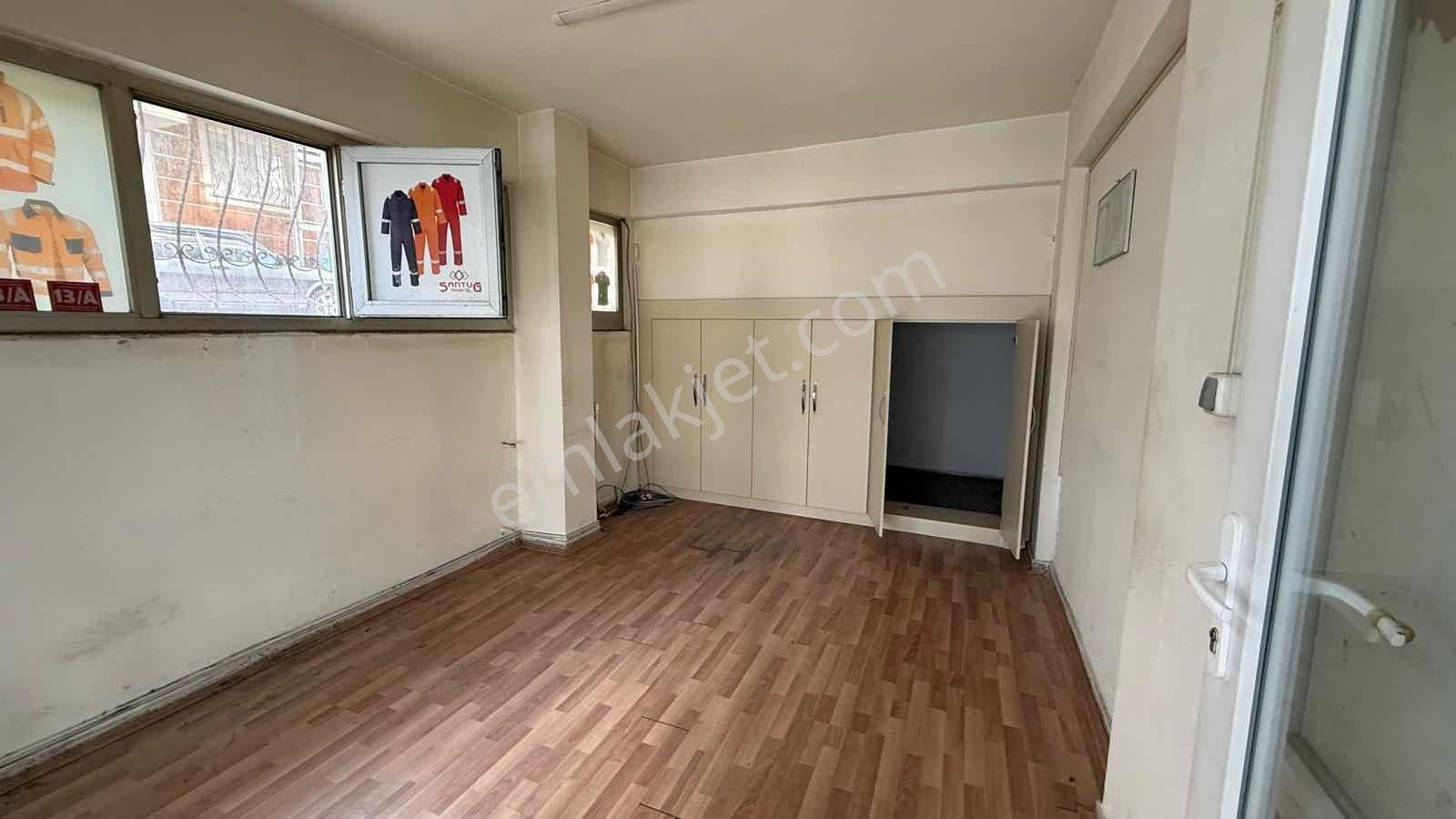 İkitelli´de İşlek Konumda 270 M² Satılık Dükkan Fırsatı - Görsel 11