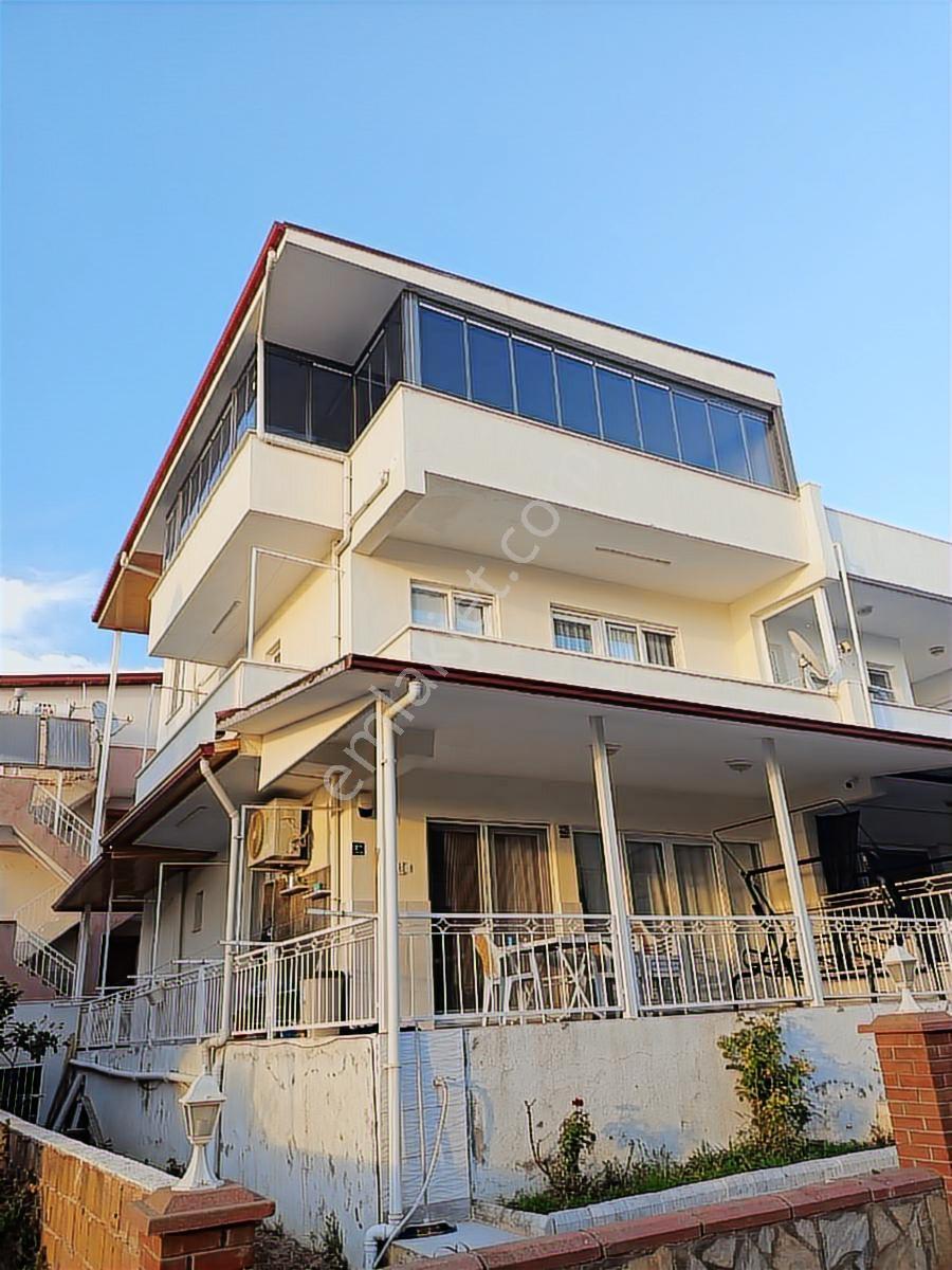 Kuşadası Avm.ye Çok Yakın Masrafsiz Deniz Manzarali Havuzlu 3+2 - Görsel 11