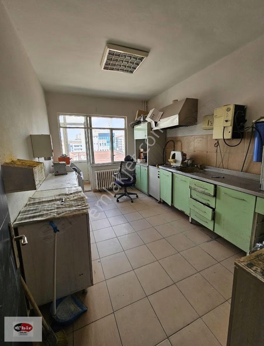 Tunalı Hilmide Prestijli Konumda 140 M² 3+1 Ofis Kiralık - Görsel 35