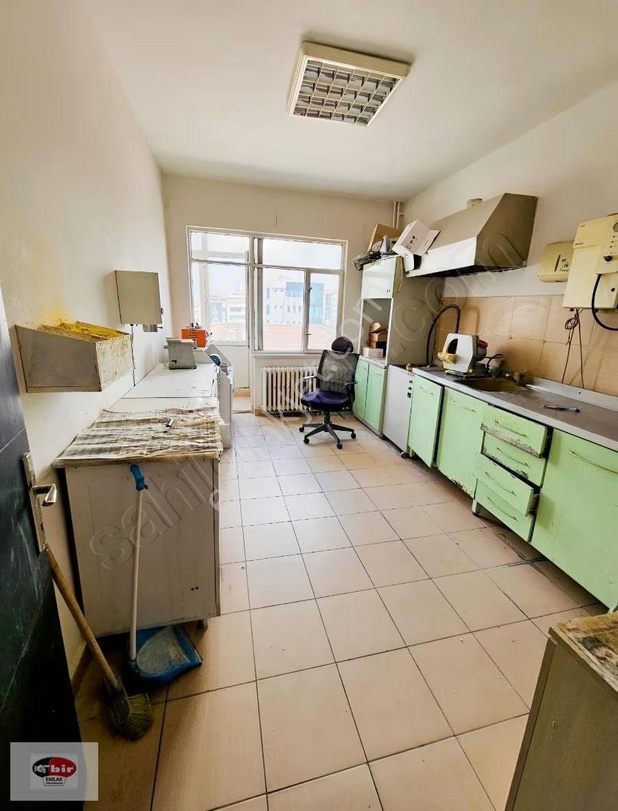 Tunalı Hilmide Prestijli Konumda 140 M² 3+1 Ofis Kiralık - Görsel 15