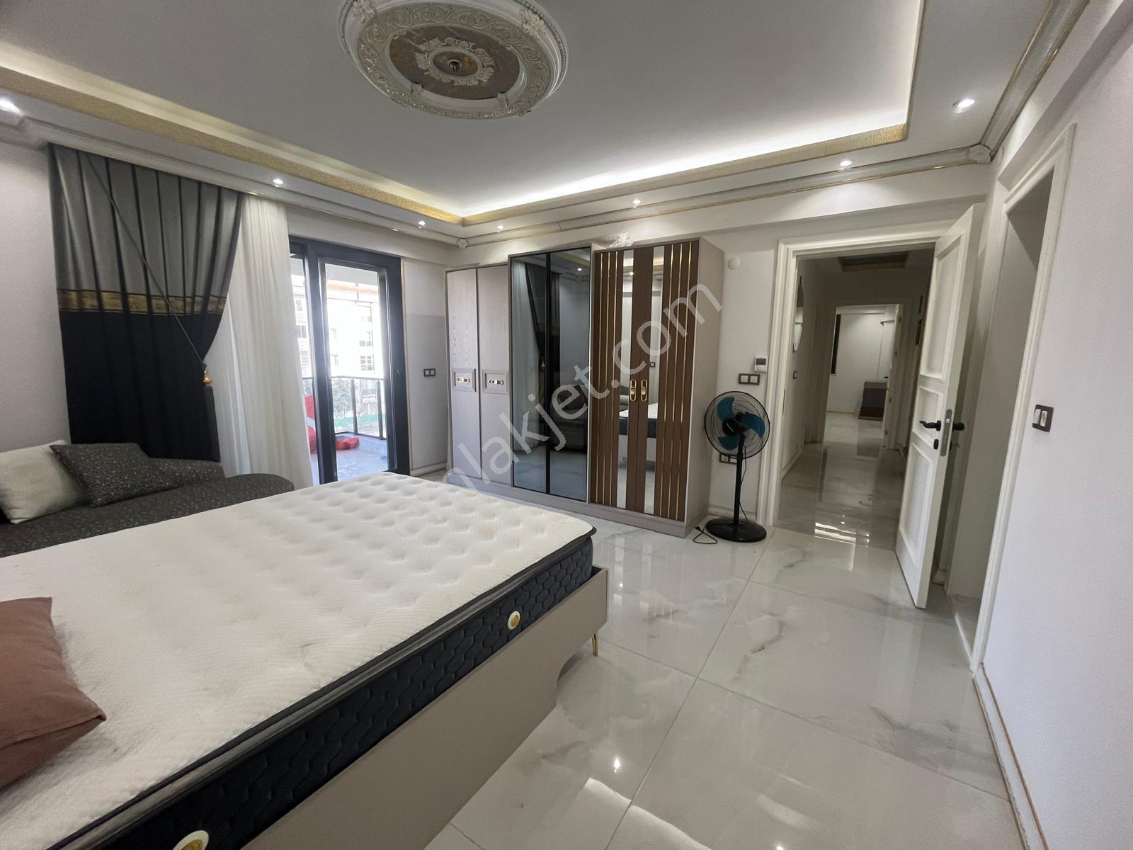 Menderes Turyap'tan Barbaros Mh. 5+1 Müstakil Bahçeli Villa - Görsel 16