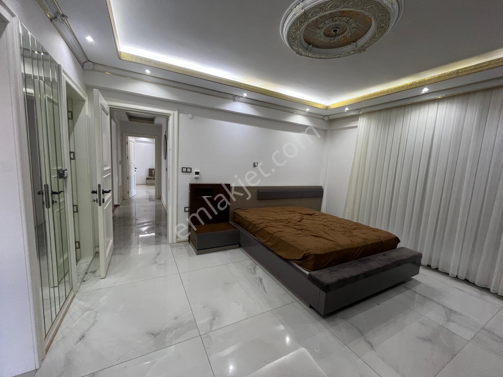 Menderes Turyap'tan Barbaros Mh. 5+1 Müstakil Bahçeli Villa - Görsel 19