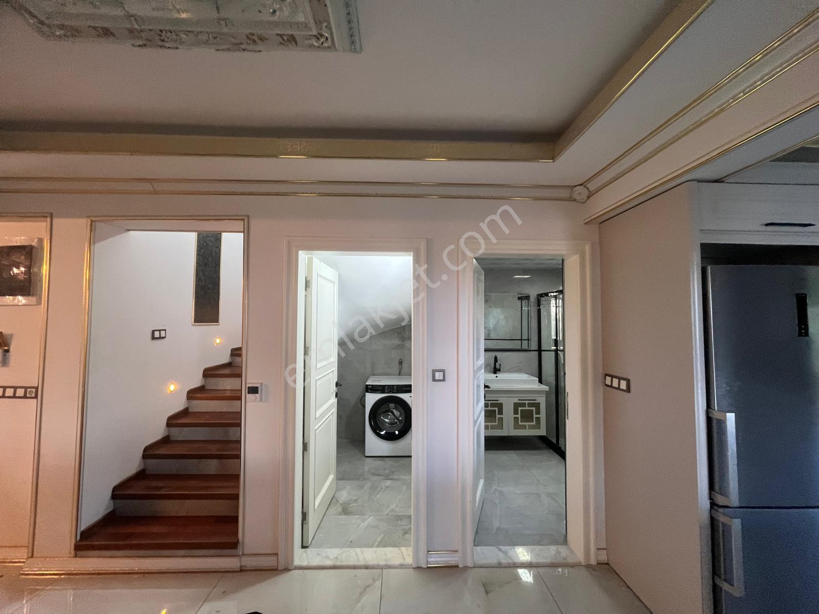 Menderes Turyap'tan Barbaros Mh. 5+1 Müstakil Bahçeli Villa - Görsel 28