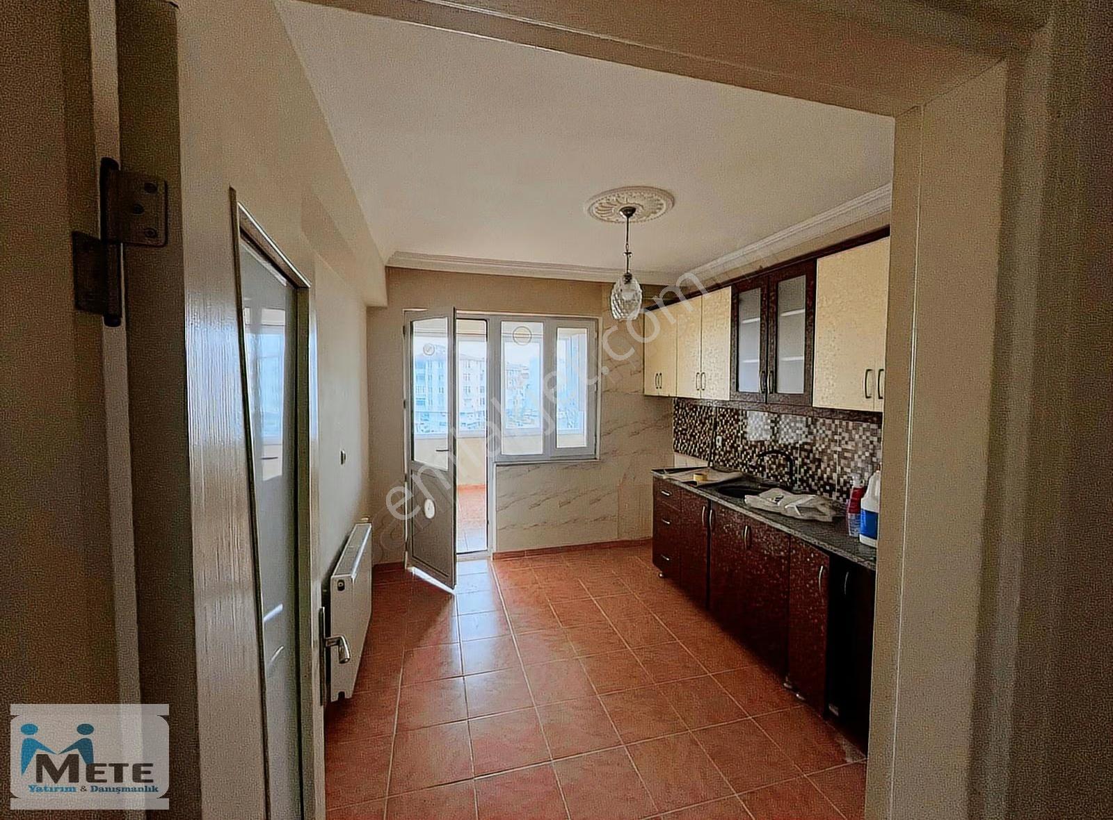 Kapaklı İlkay Konutları'nda Kiralık 3+1 Daire - Görsel 32