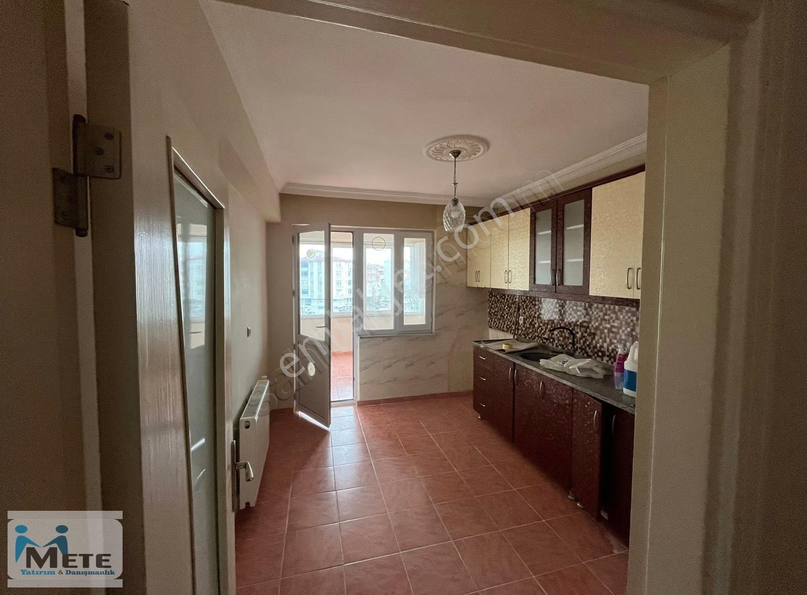 Kapaklı İlkay Konutları'nda Kiralık 3+1 Daire - Görsel 8