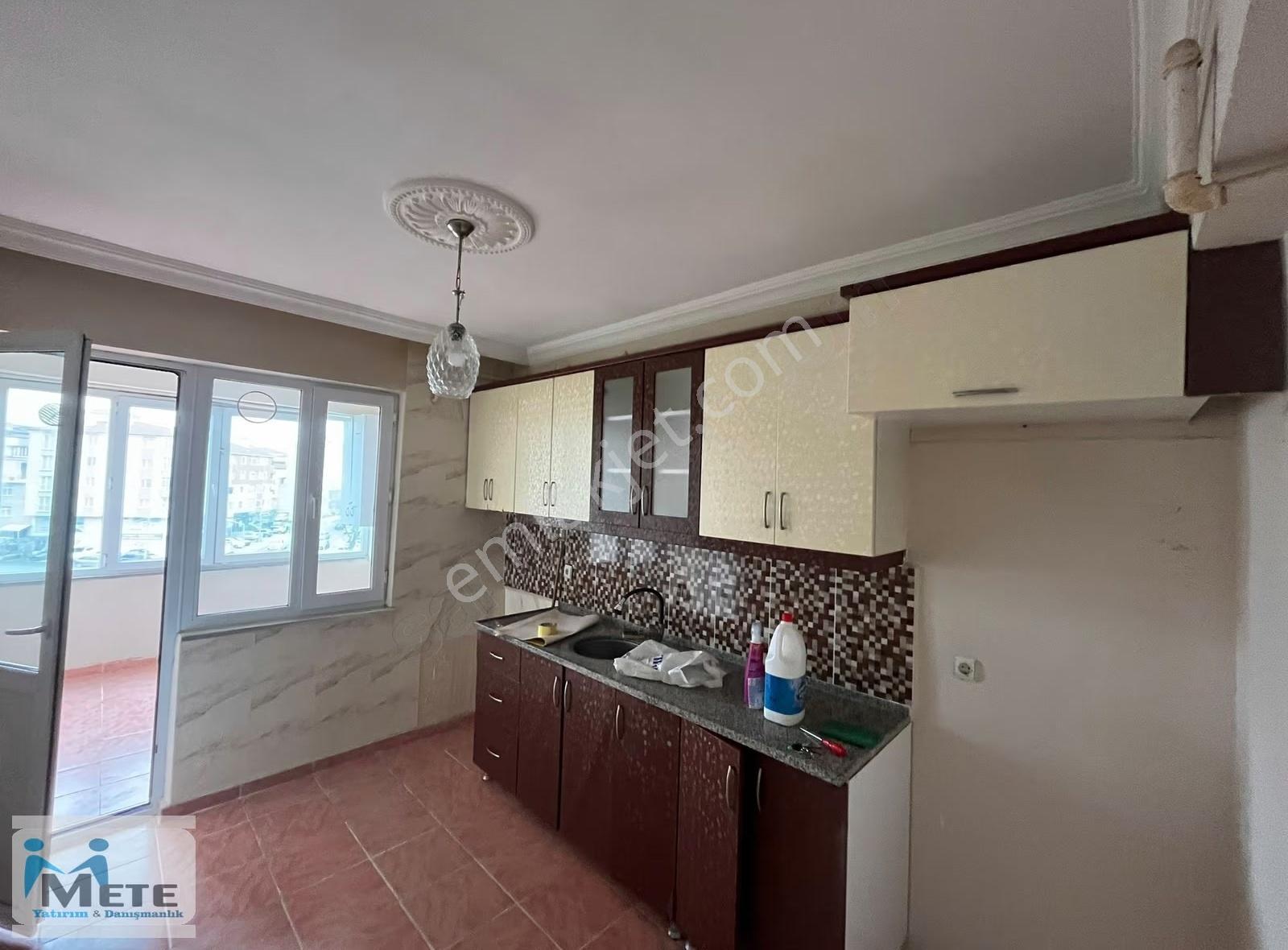 Kapaklı İlkay Konutları'nda Kiralık 3+1 Daire - Görsel 13