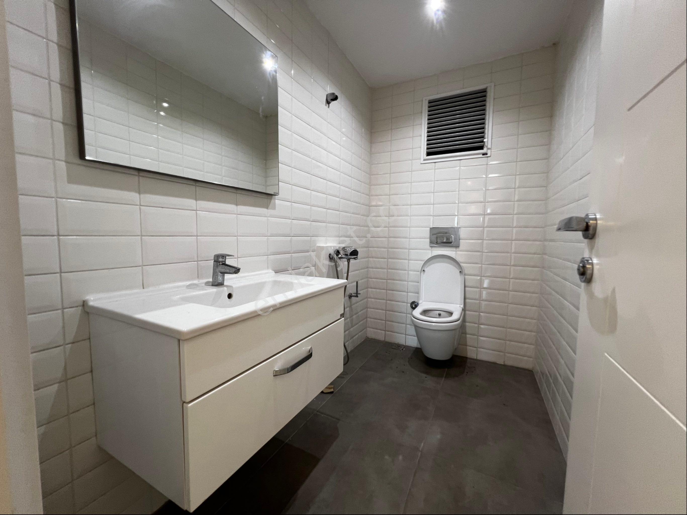 Liman Mahallesi Tabela Değeri Yüksek Kiralık 2+1 Ofis - Görsel 3