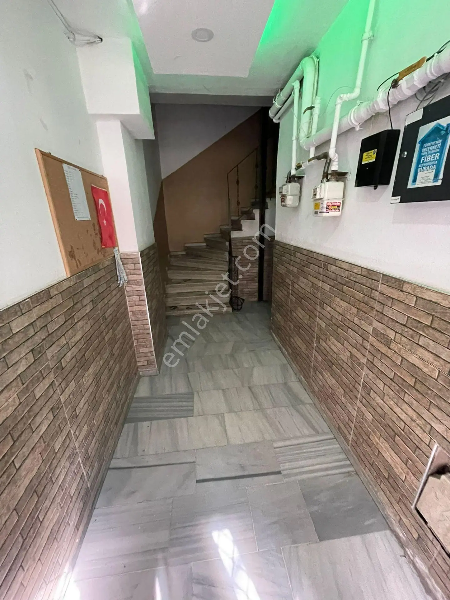 Satılık 2+1 Daire Atatürk Mahallesinde Yatırım Fırsatı Bakımlı Daire - Görsel 4