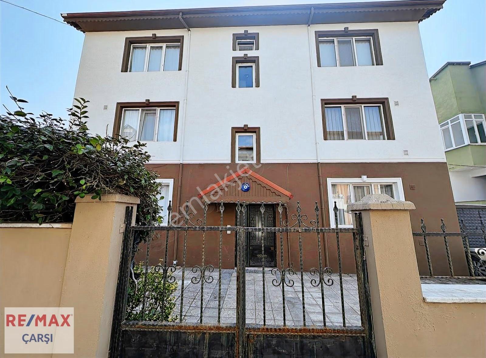 60 Evler Yavuz Sultan Mah. 2.5+1 Satılık Arakat Dubleks Daire
