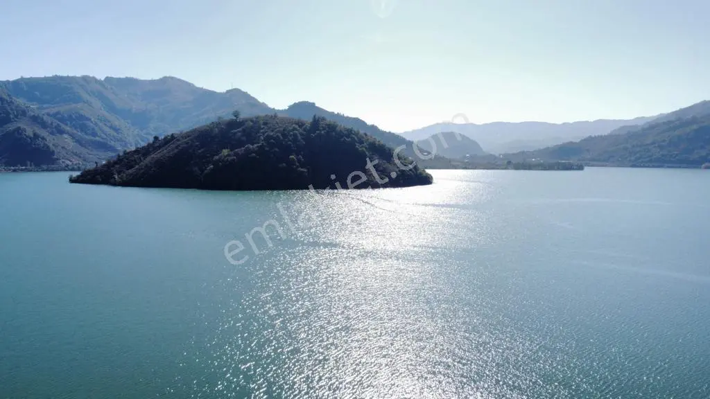 Akgün Kurumsal'dan Ayvacık'da Satılık İki Parsel 2645 M2 Tarla - Görsel 2