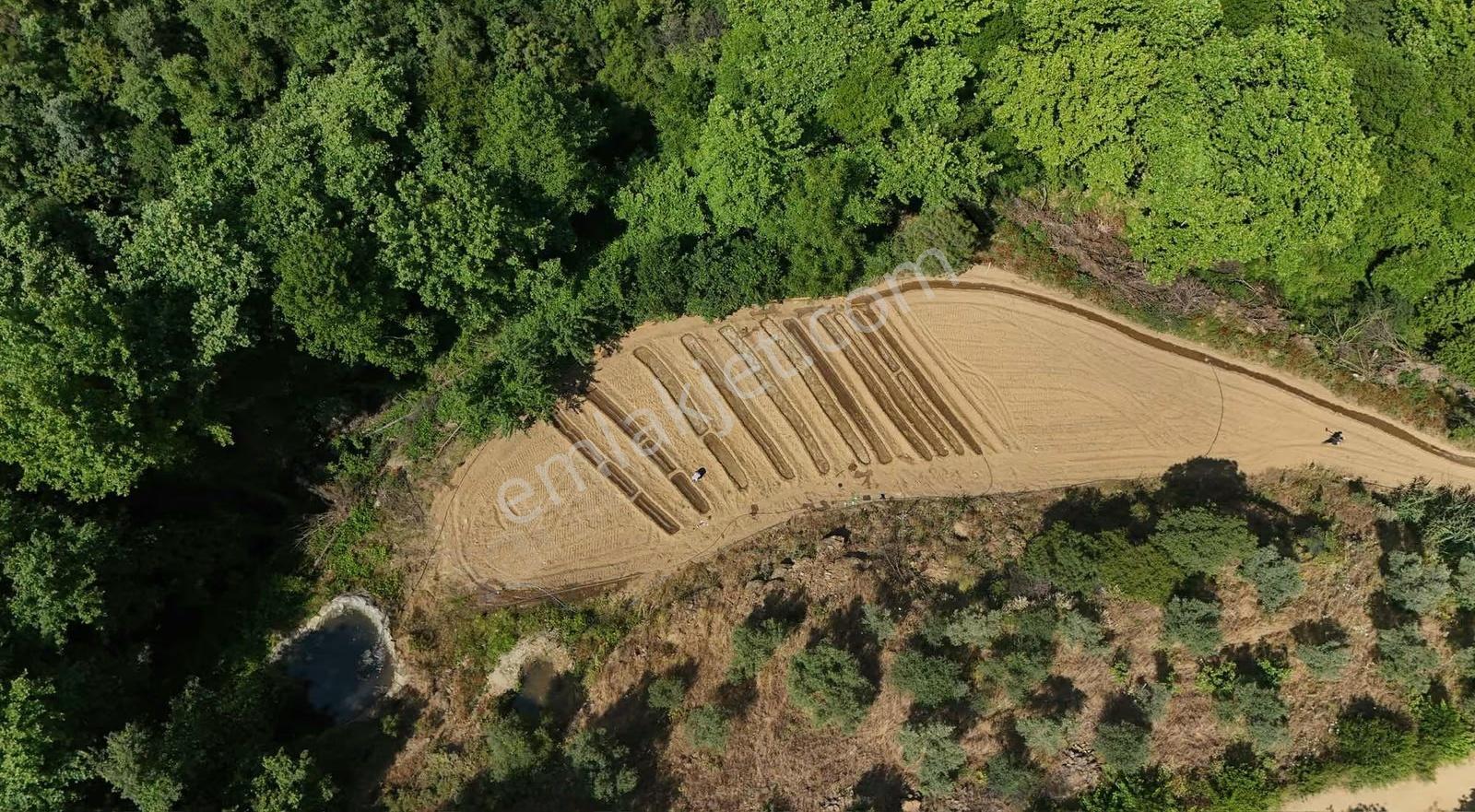 Pek Emlaktan Kaynak Suyu Olan 4850 M2 Satılık Bahçe - Görsel 7