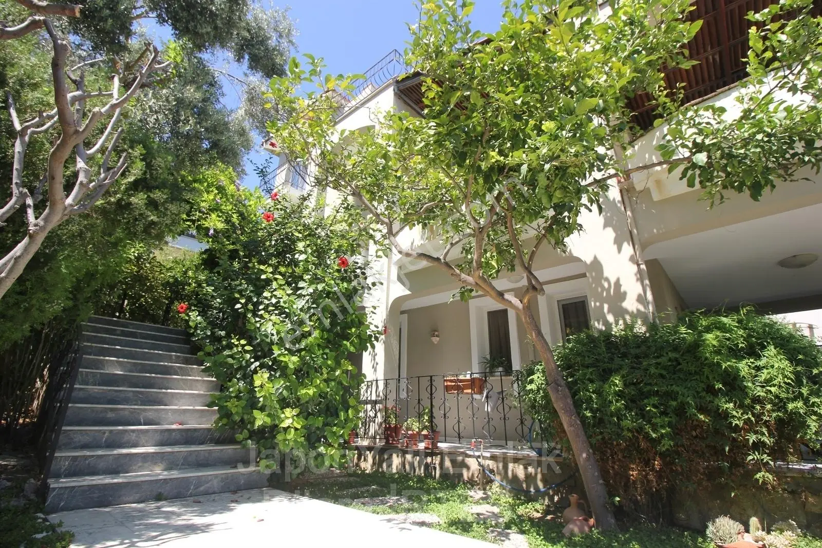 Urla İskelede Muhteşem Manzaralı Fırsat Villa ! - Görsel 4
