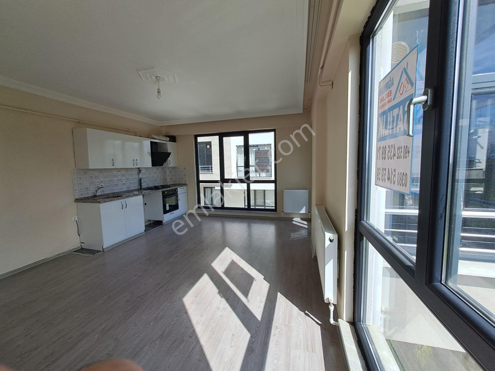 Konuralp Taşlık Üniversite Mevkiinde Site İçi Satılık 2+1 Daire - Görsel 3