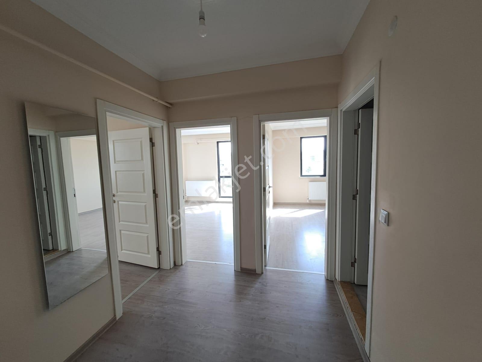 Konuralp Taşlık Üniversite Mevkiinde Site İçi Satılık 2+1 Daire - Görsel 11