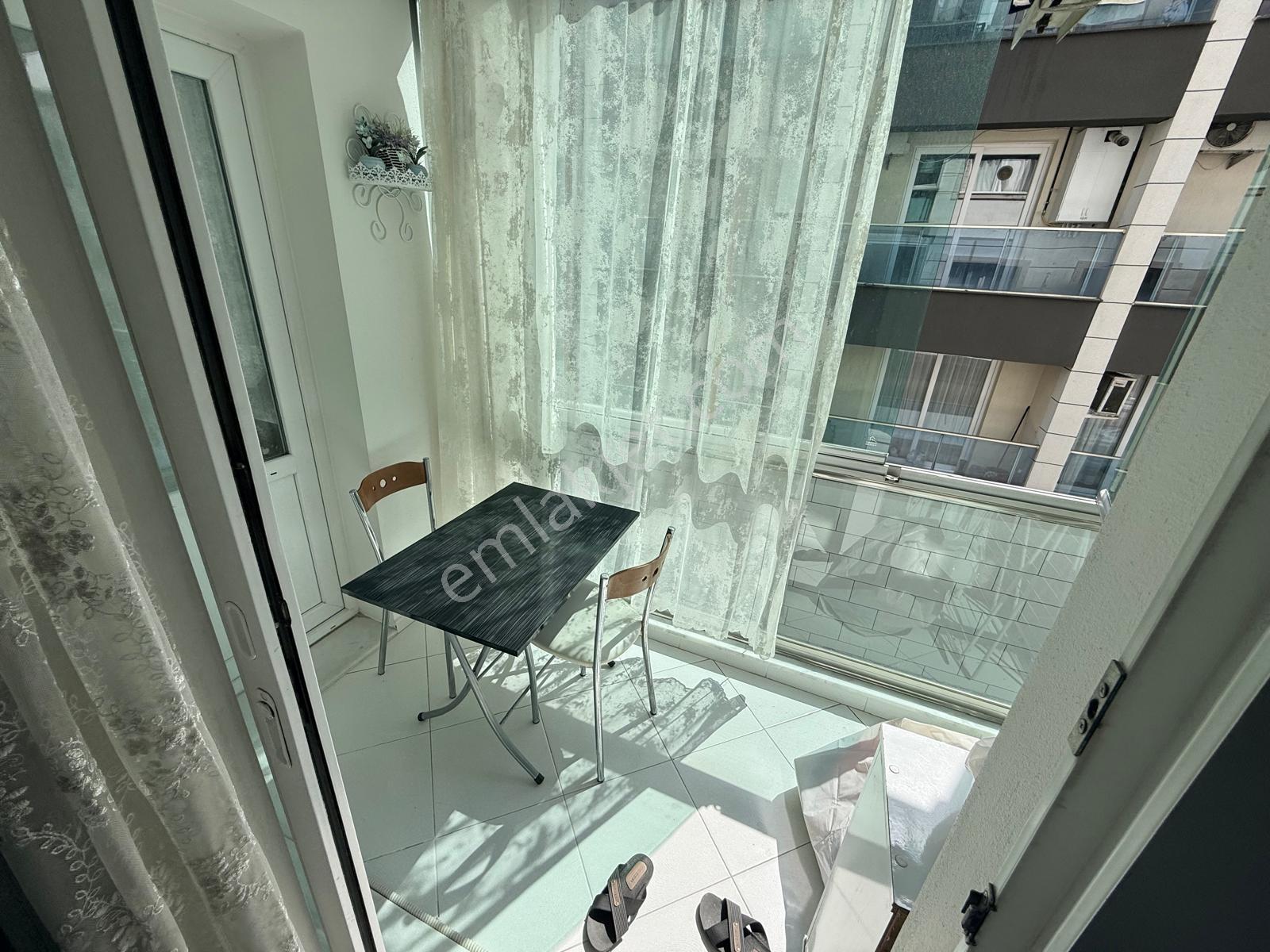 Buca Yıldız Mahallesinde Eşyalı 3+1 Daire - Görsel 35