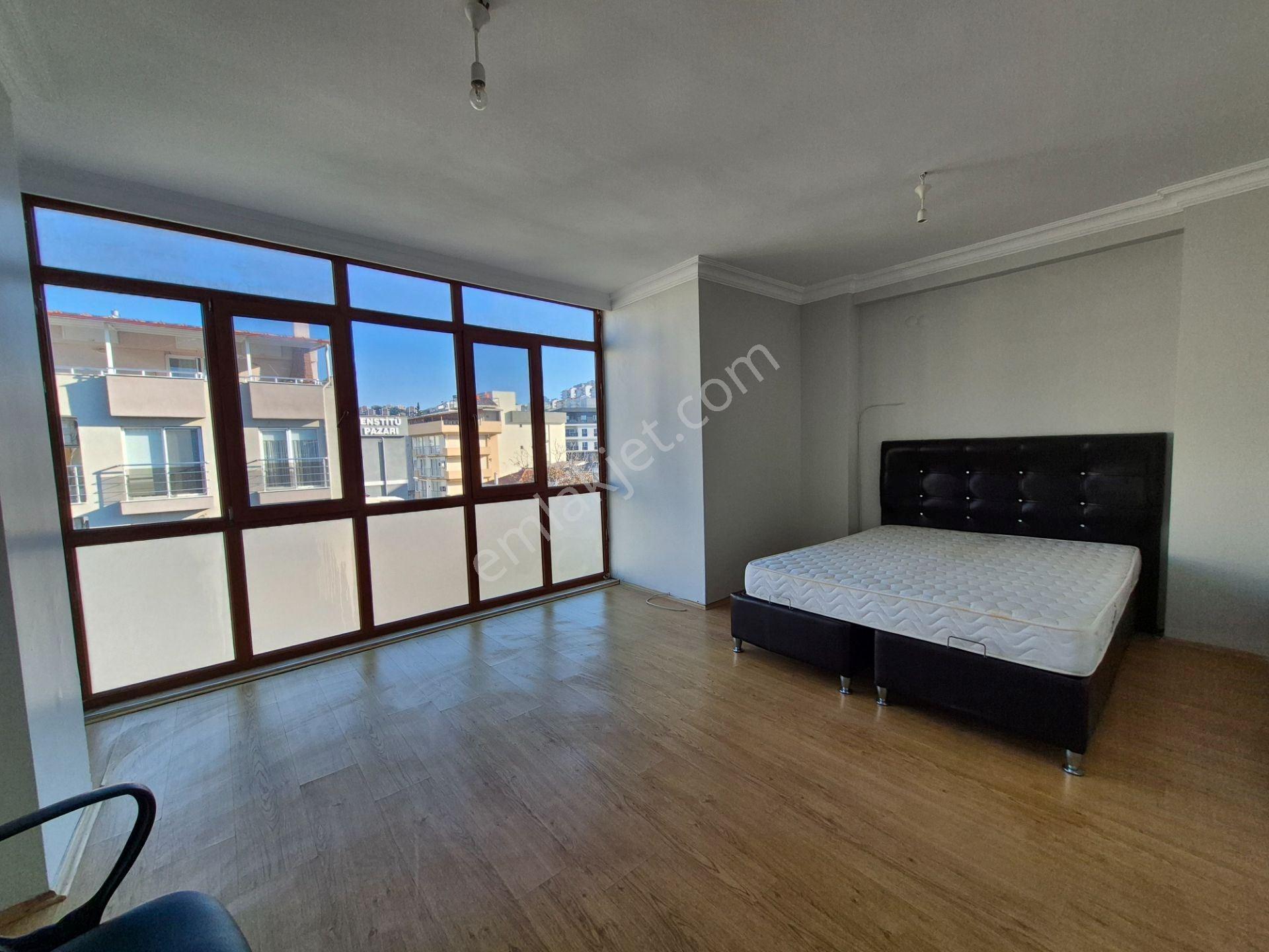 Kuşadası Merkezde Satılık 2+1 Daire (80m²) - Görsel 10
