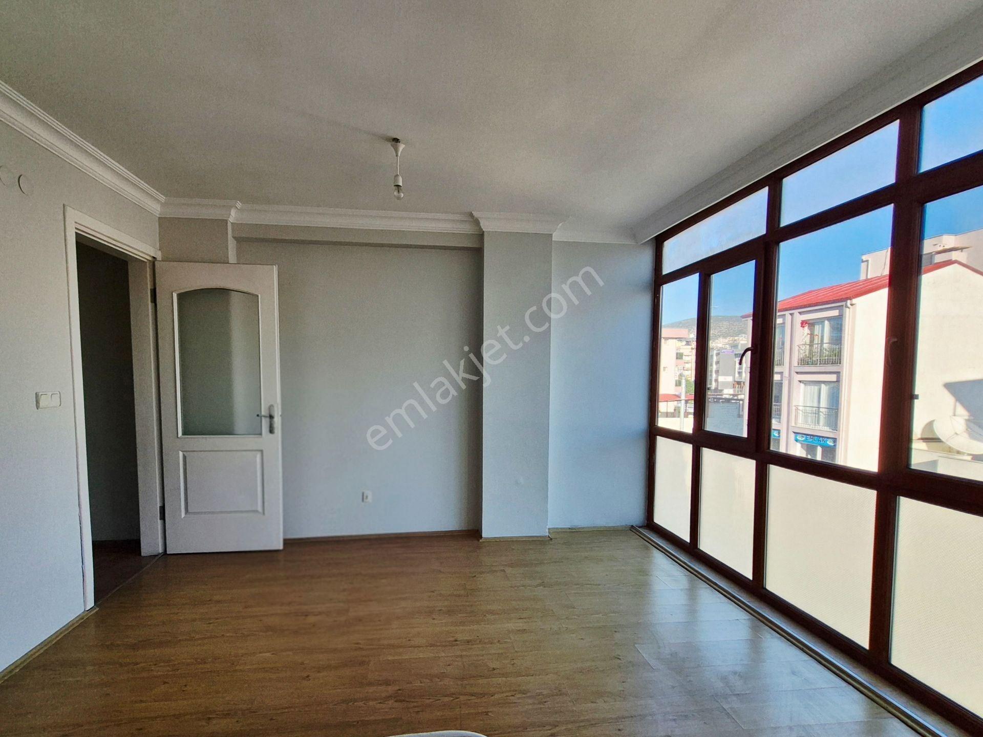 Kuşadası Merkezde Satılık 2+1 Daire (80m²) - Görsel 15