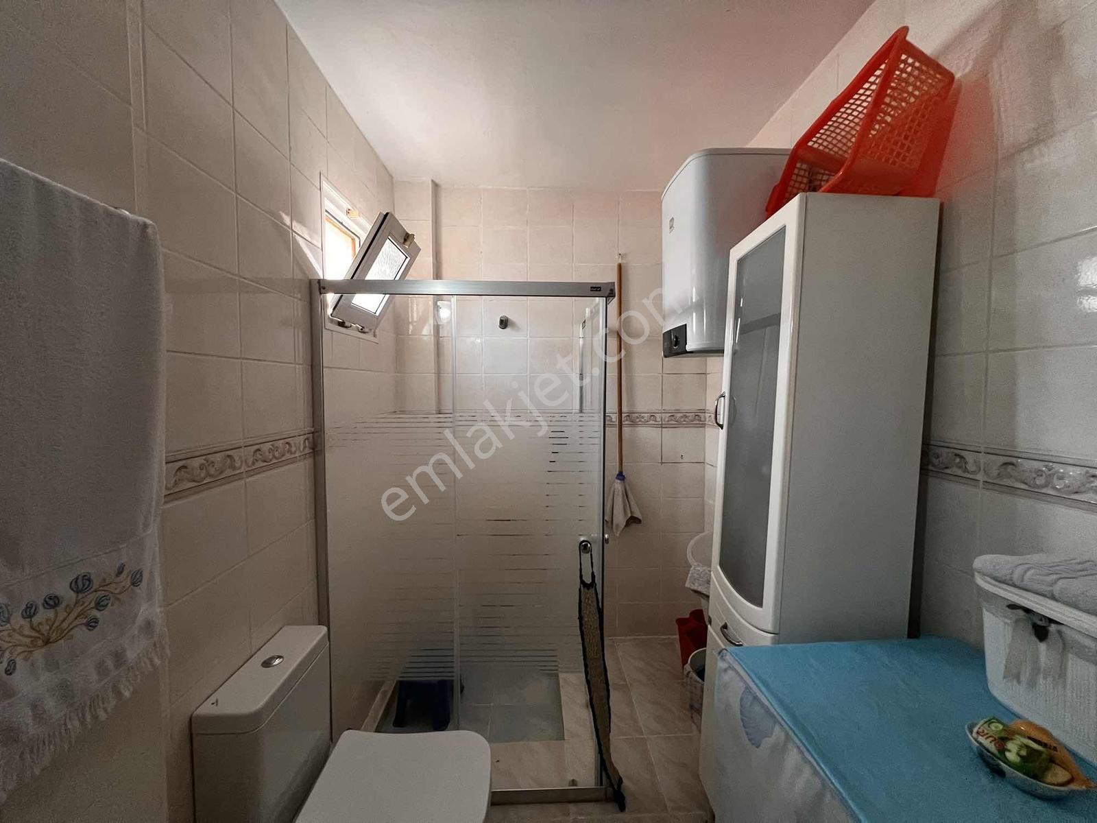 Eskifoçada Satılık Müstakil Kullanımlı Dubleks Villa - Görsel 16