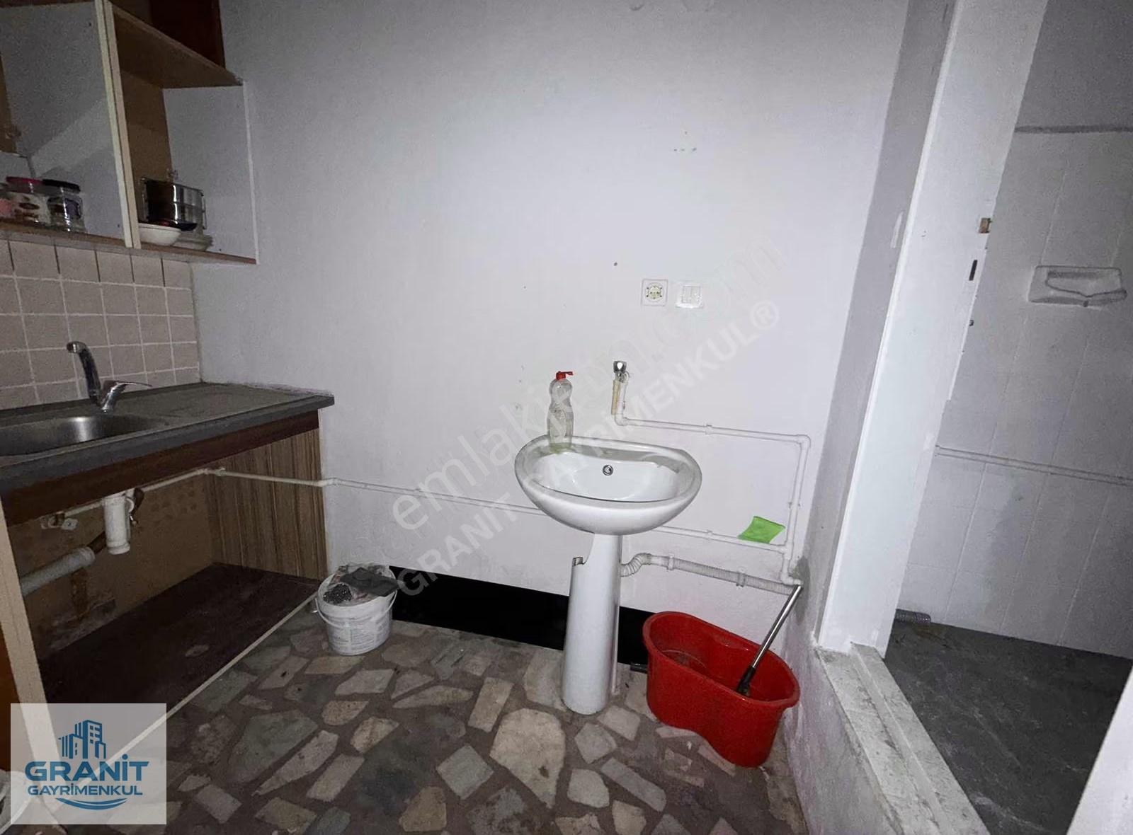 Barbaros'da 200m² Atölye Ve Depo Kiralık - Görsel 6