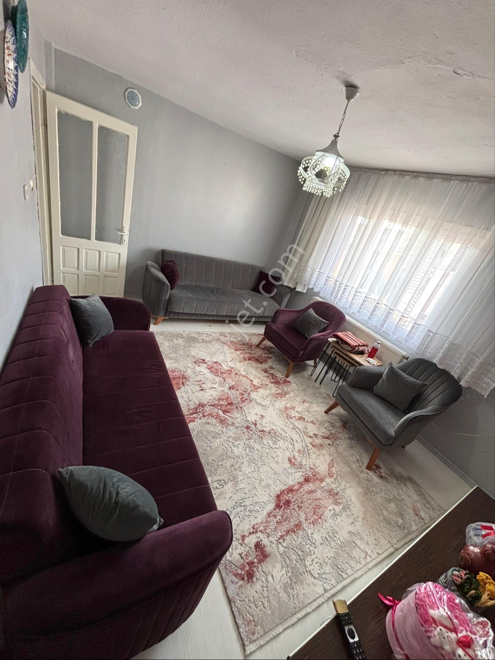 Eymen Emlaktan Eski Cuma Pazarı Civarı Satılık 3+1 Doğalgazlı Daire 🏡 - Görsel 2