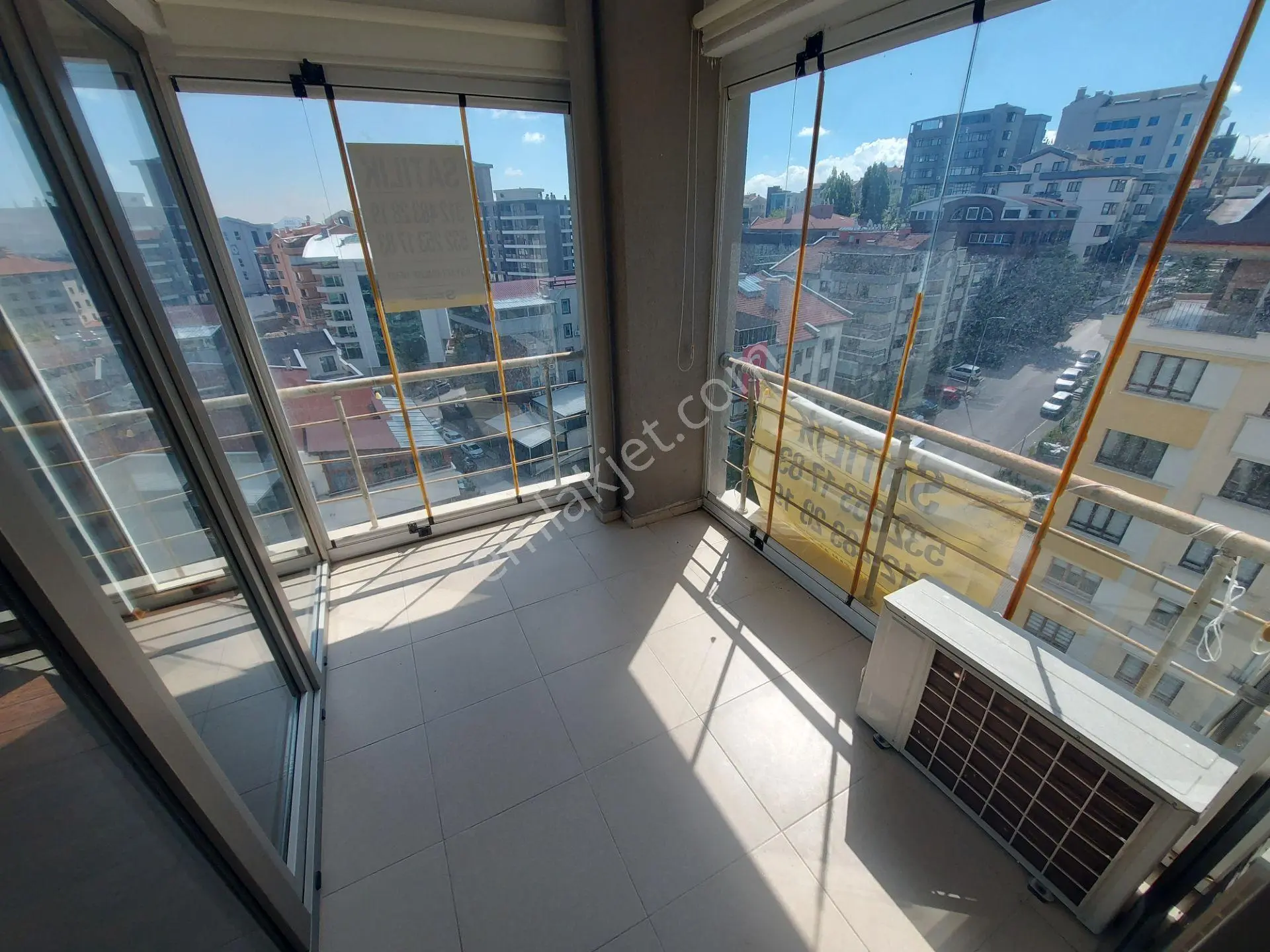 Asyapıdan 1+1 90m2 Çankaya Vega Studios Manzaralı Boş Ön Köşe Daire - Görsel 18