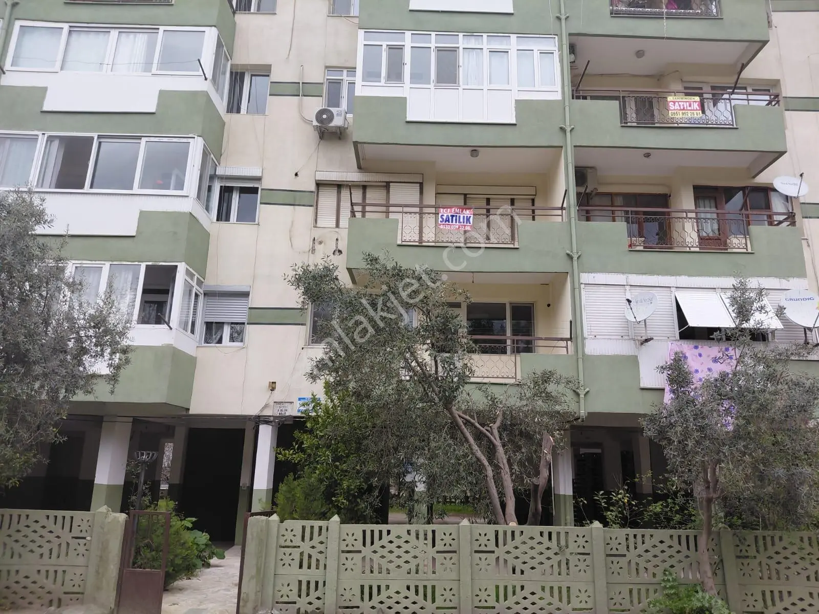 Manisa Salihli'de Satılık 2+1 Geniş Daire Zafer Mah