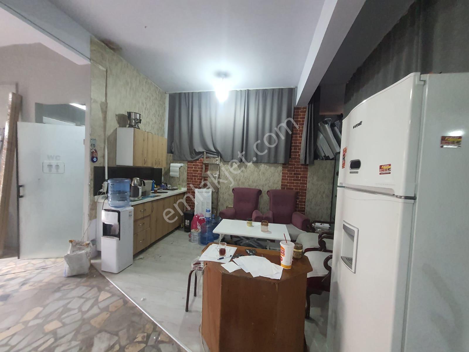 Remax Anı 'dan Ümraniye Tepeüstü 'nde Geniş Satılık Dükkan - Görsel 10