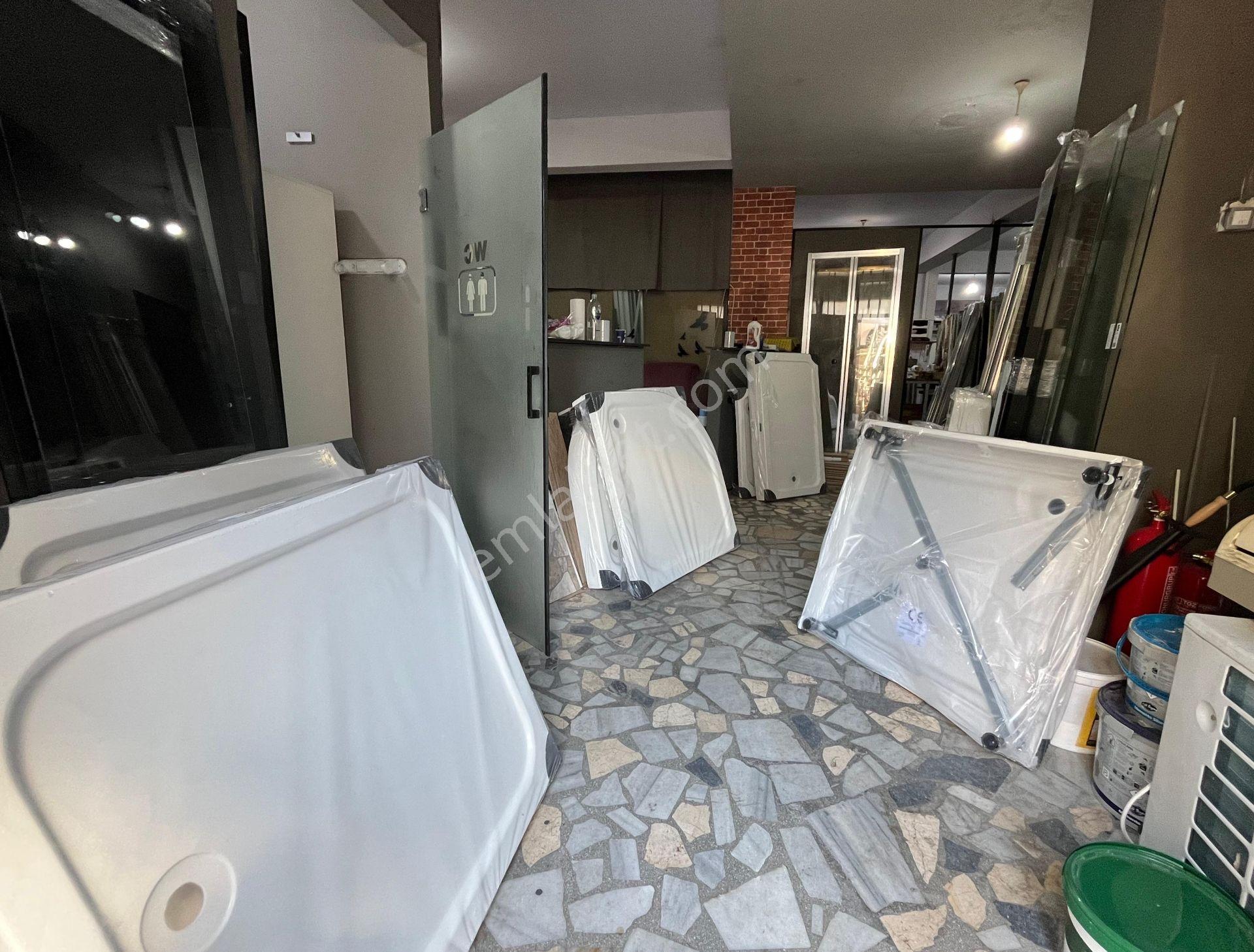Remax Anı 'dan Ümraniye Tepeüstü 'nde Geniş Satılık Dükkan - Görsel 9