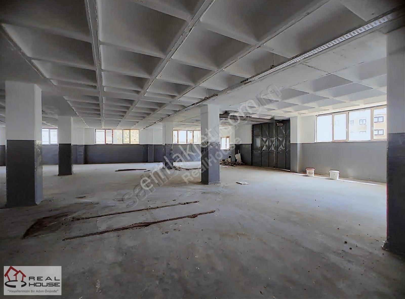 Halkalı Atakentte Kiralık 1000 M² İmalathane / Atölye