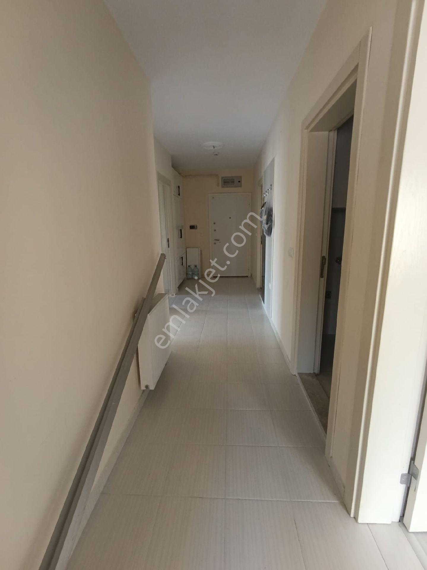 Yükseltepe Mah Satılık 2+1 Site İçinde Güvenlikli Geniş Ferah 2 Kat - Görsel 7