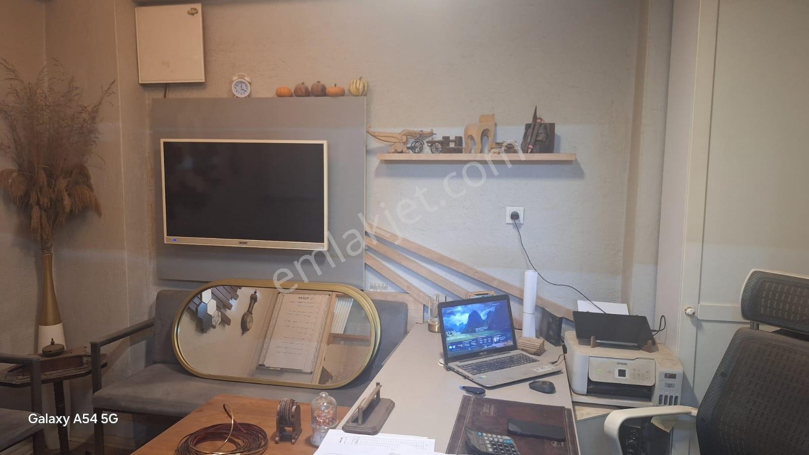 Aşık Veysel Mah. Kiracılı 3 Katlı Satılık Dükkan - Görsel 23