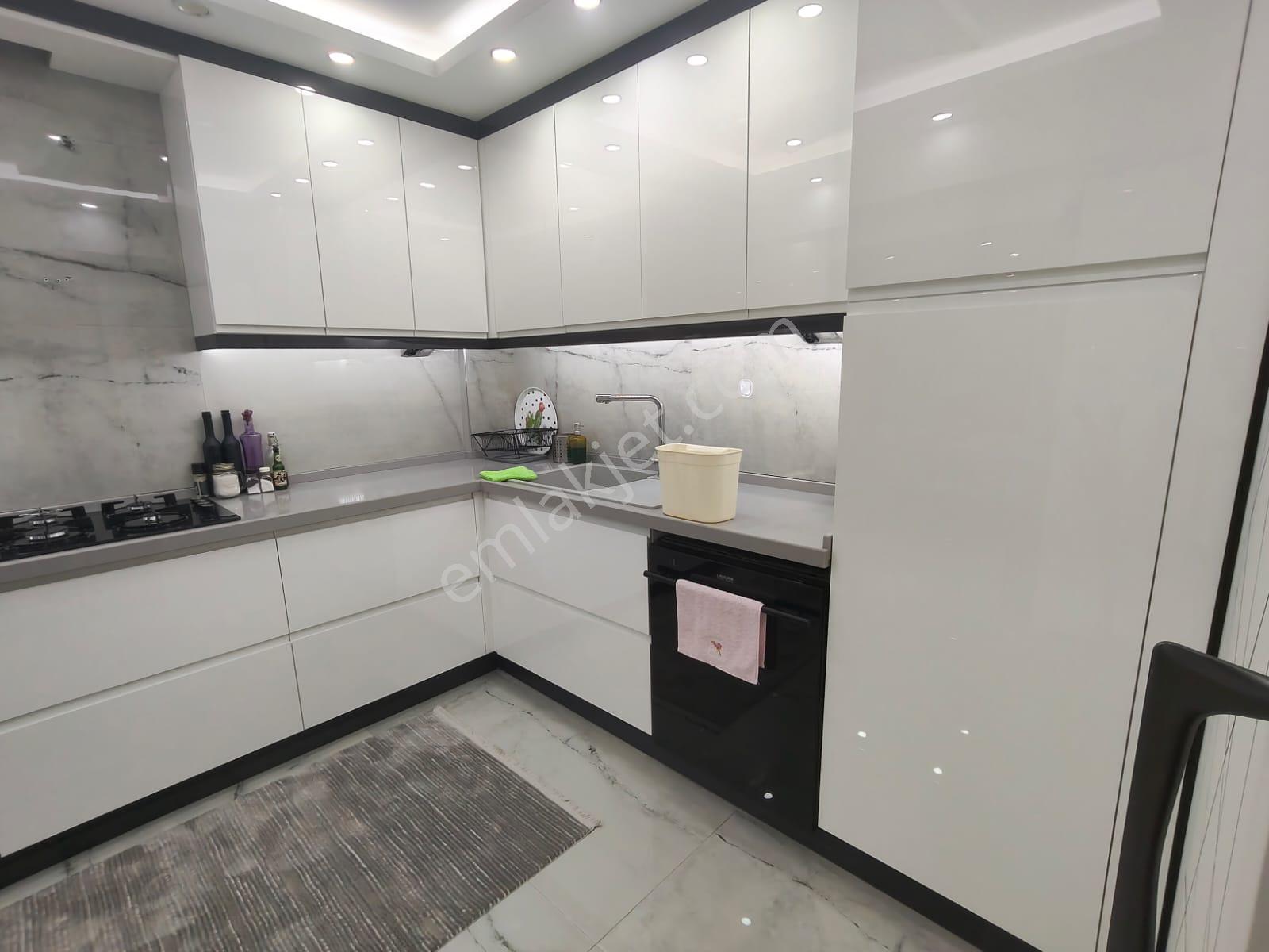 Turyap'tan Gaziemir Beyazevler'de 4+1 Full Tadilatlı Villa - Görsel 30